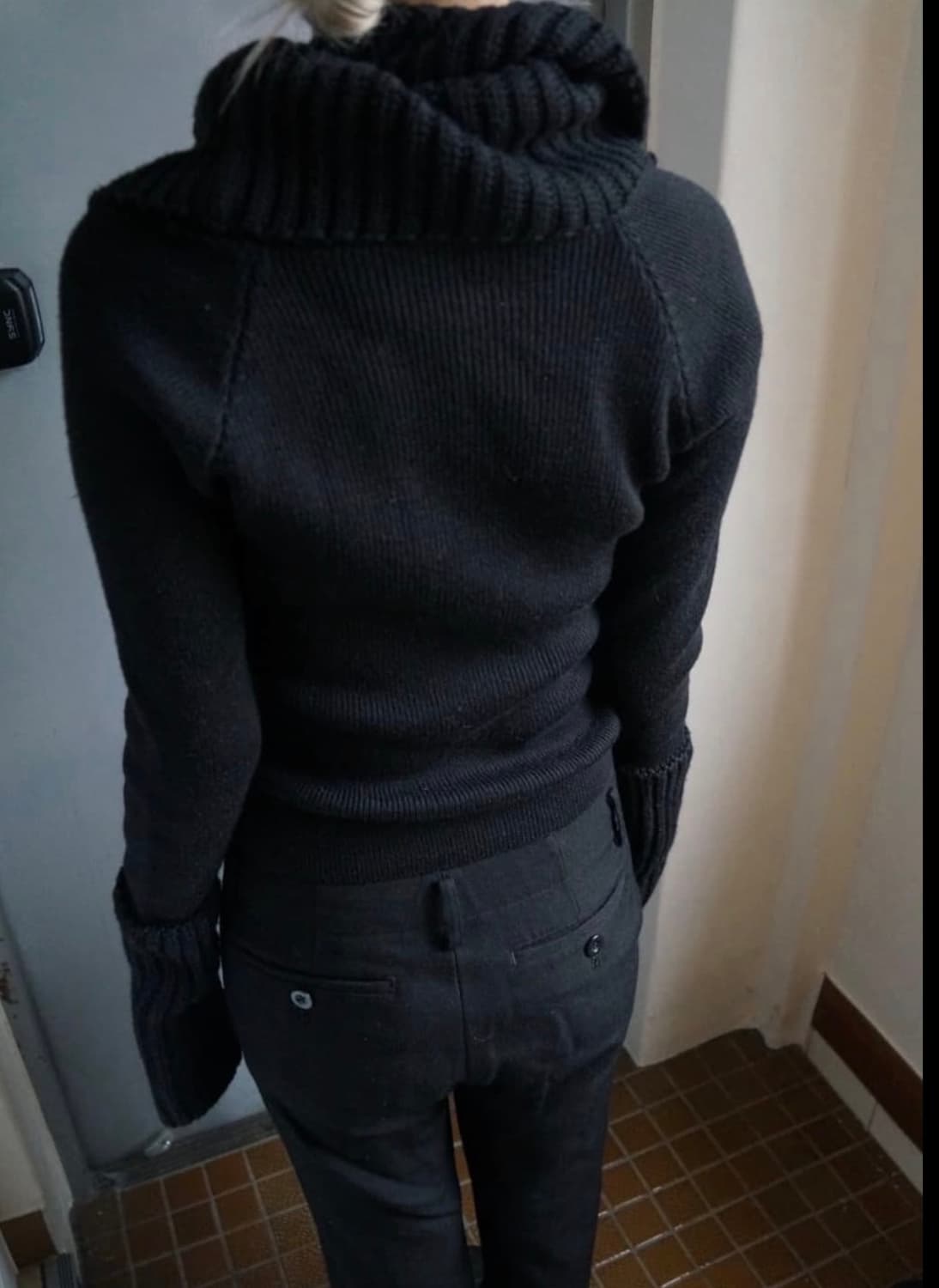 미우미우 터틀넥 니트 상품이미지3