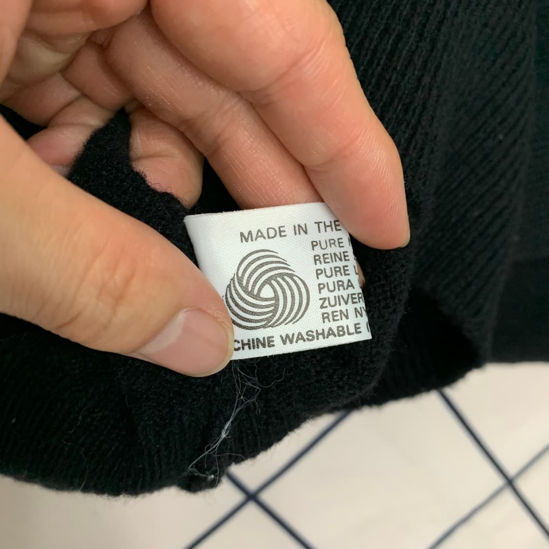 버버리 블랙 렘스울니트(정품) 상품이미지7