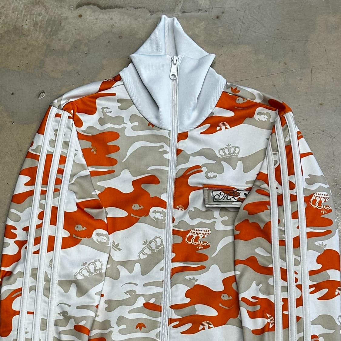 38 아디다스 X 미시 엘리엇 카모 트랙탑 상품이미지1