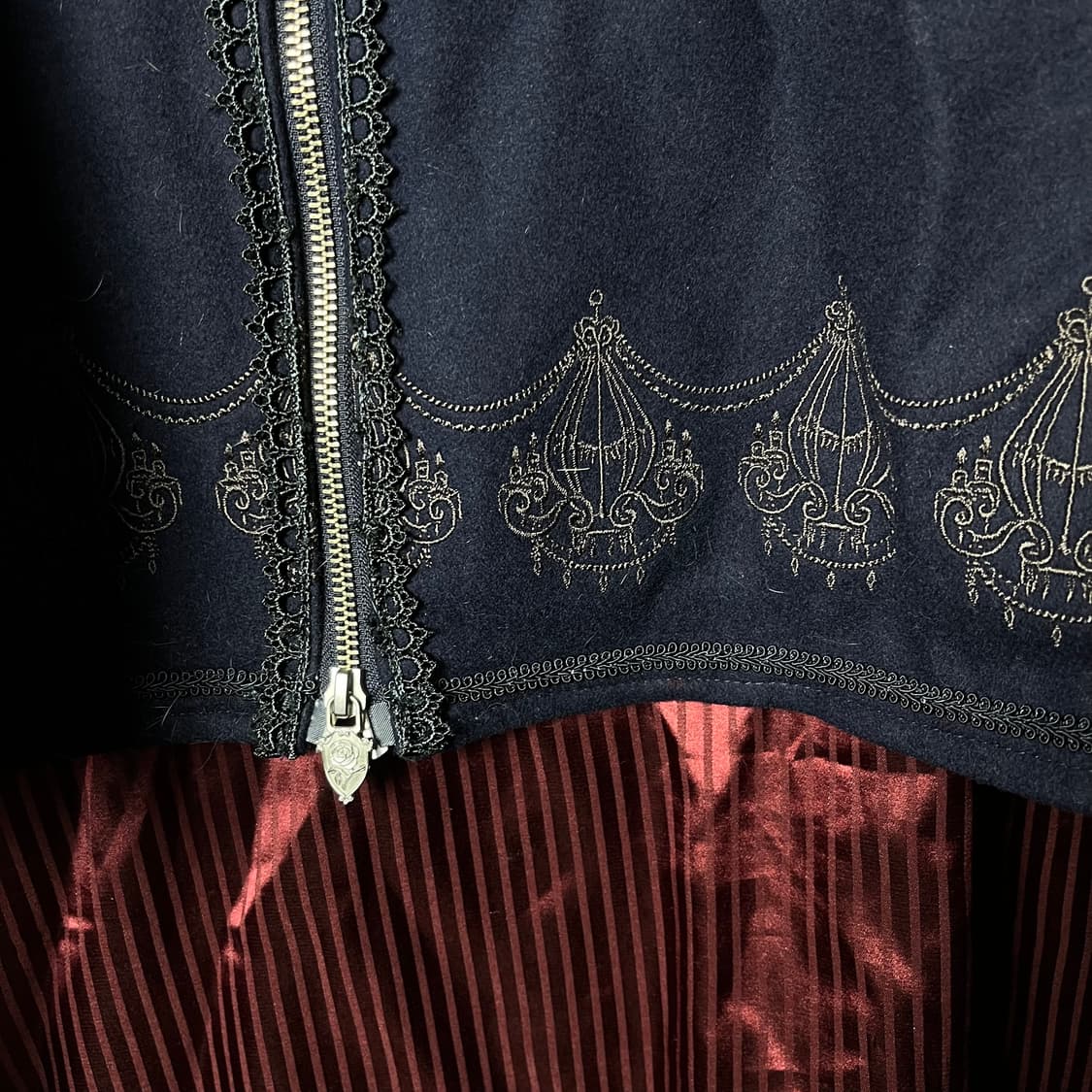 [Ozz Oneste] 오즈온 뱀파이어 로즈 케이프 상품이미지4