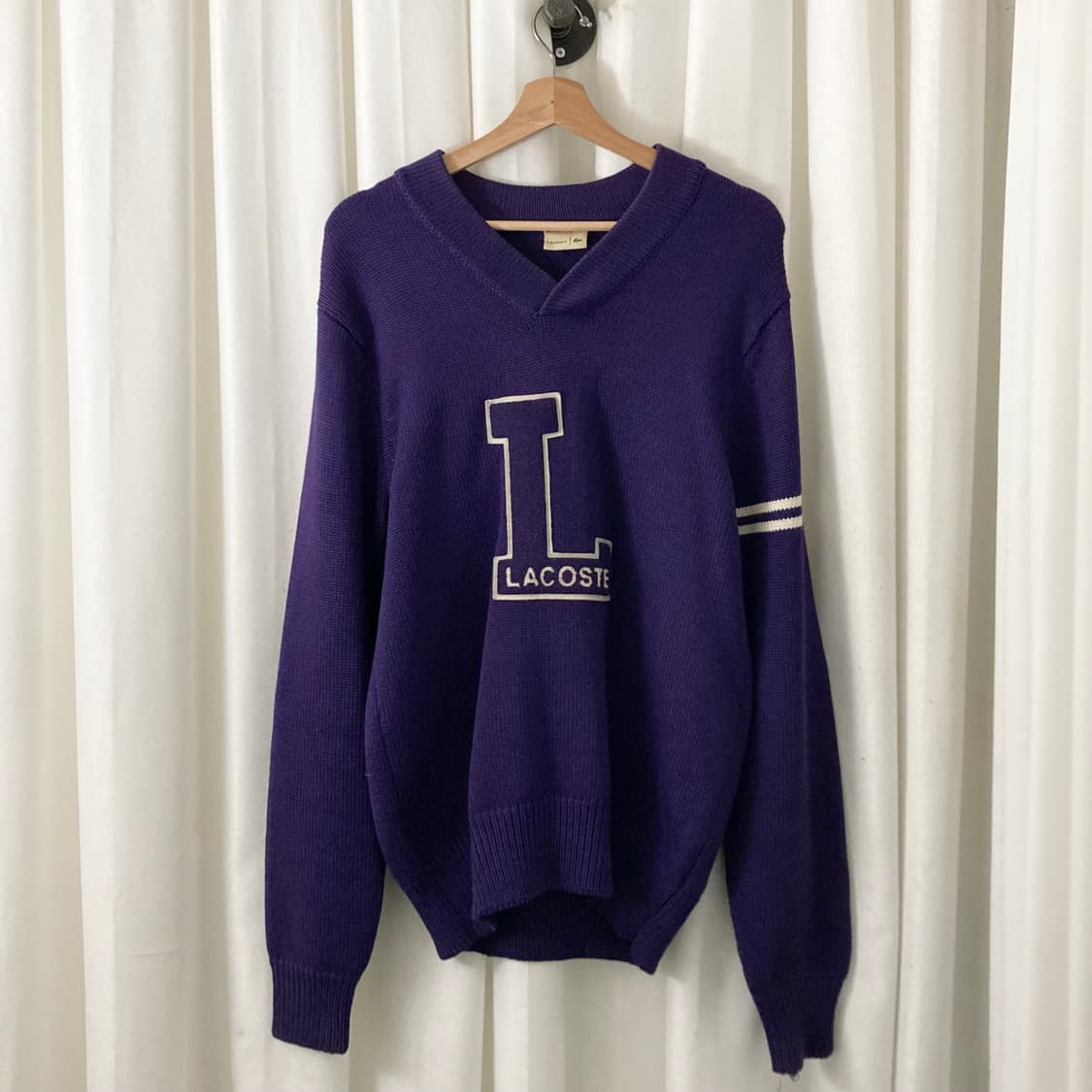 라코스테 퍼플 빅로고 브이넥 니트 상품이미지2