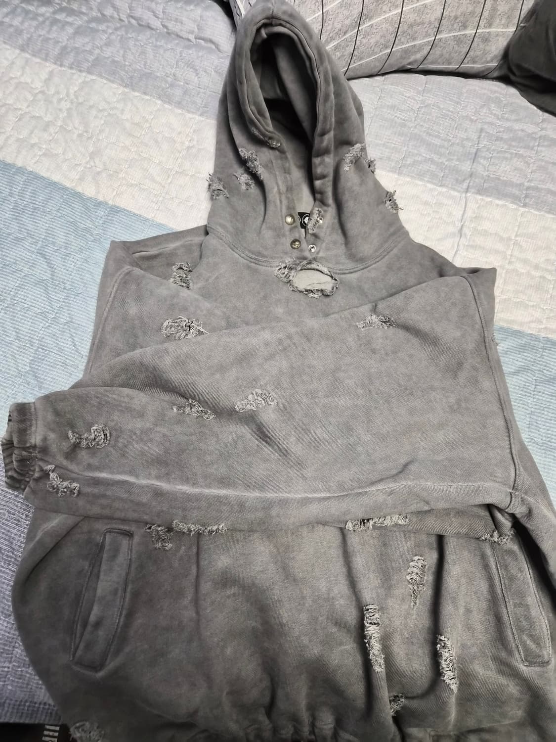 떠그클럽 락후드 3사이즈 판매합니다. 상품이미지4