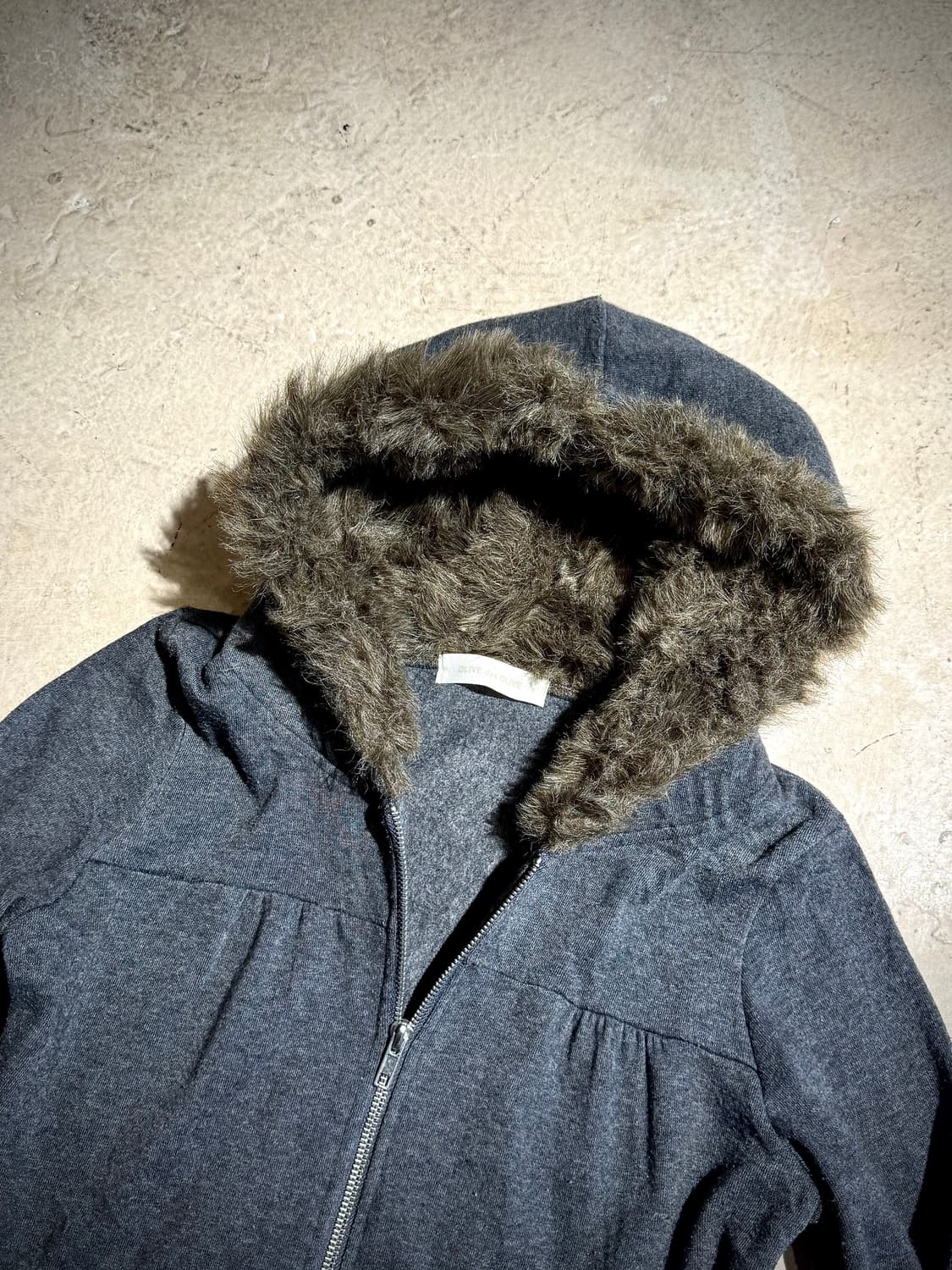 OLIVE des OLIVE – Fur Hood Zip-Up Hoodie 상품이미지2