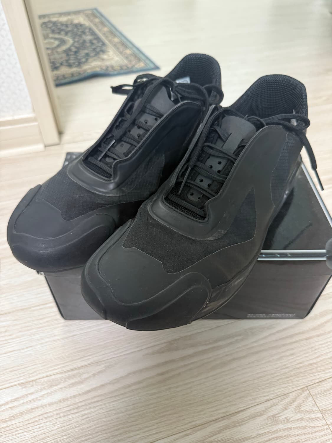 아디다스 x 프라다 A+P 루나 로사 21 블랙 상품이미지2