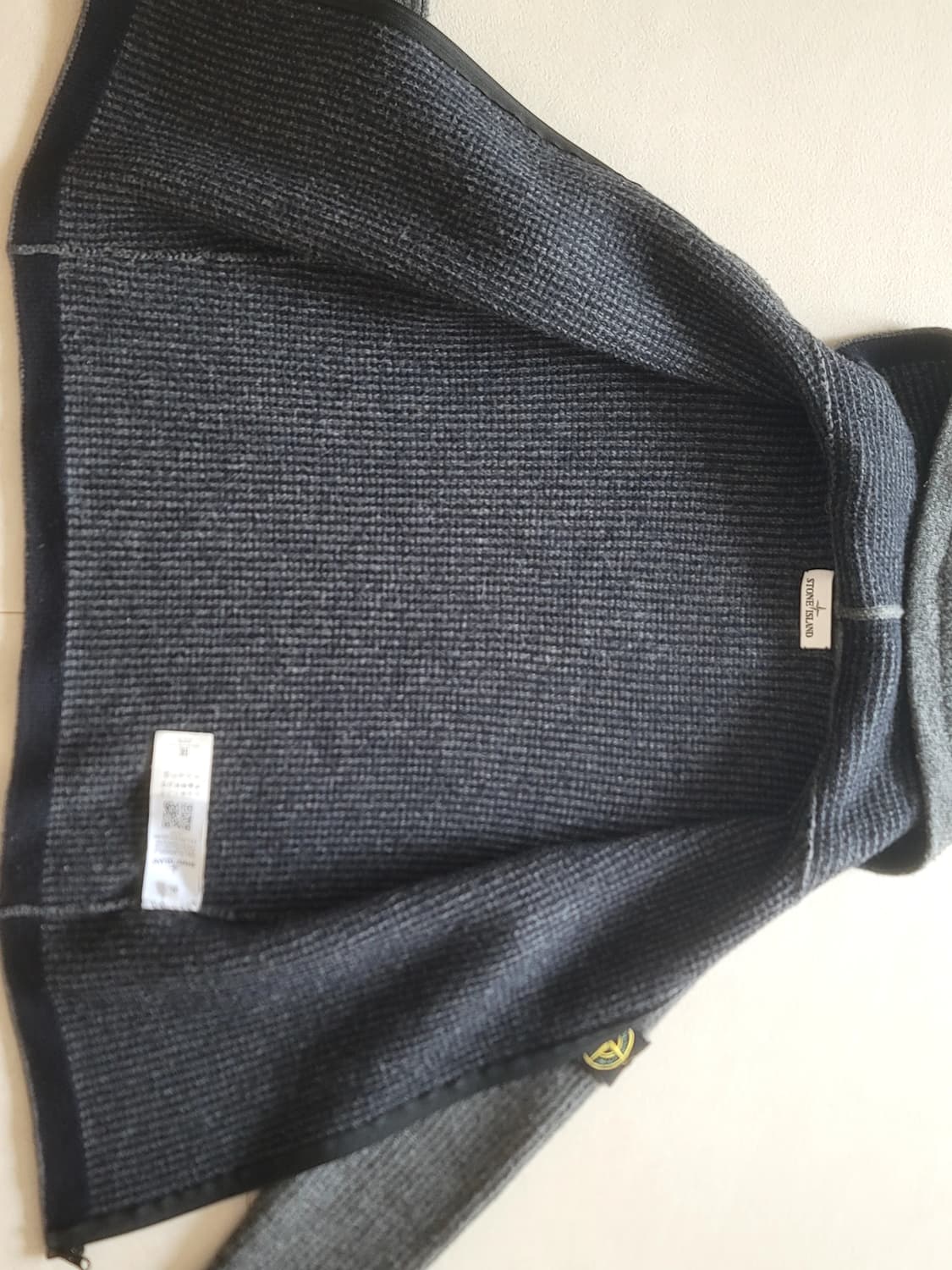 스톤아일랜드 니트집업 XL 상품이미지3