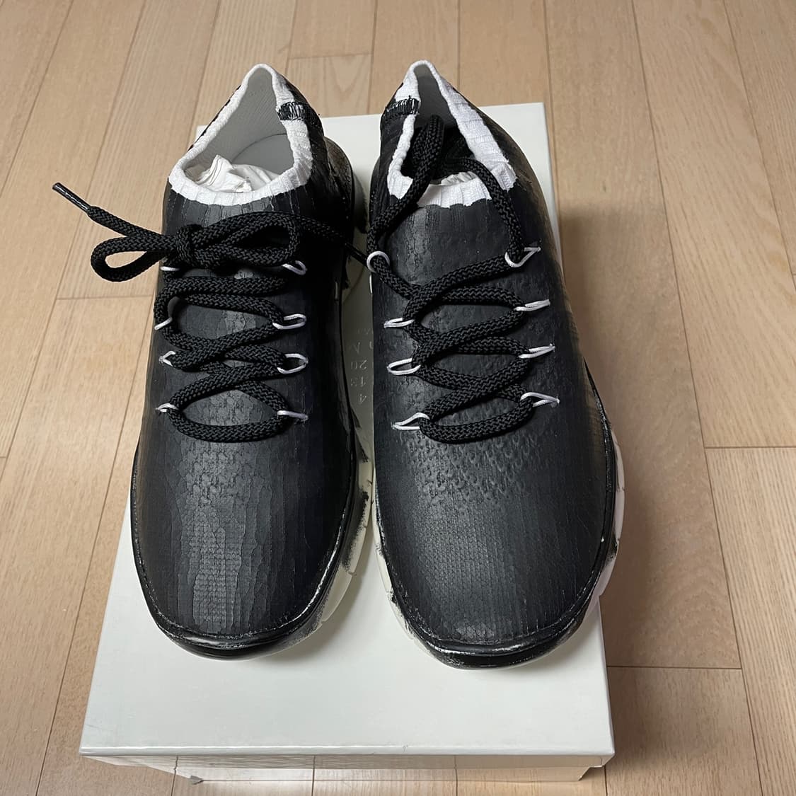 마르지엘라 크랙업 스니커즈 상품이미지2