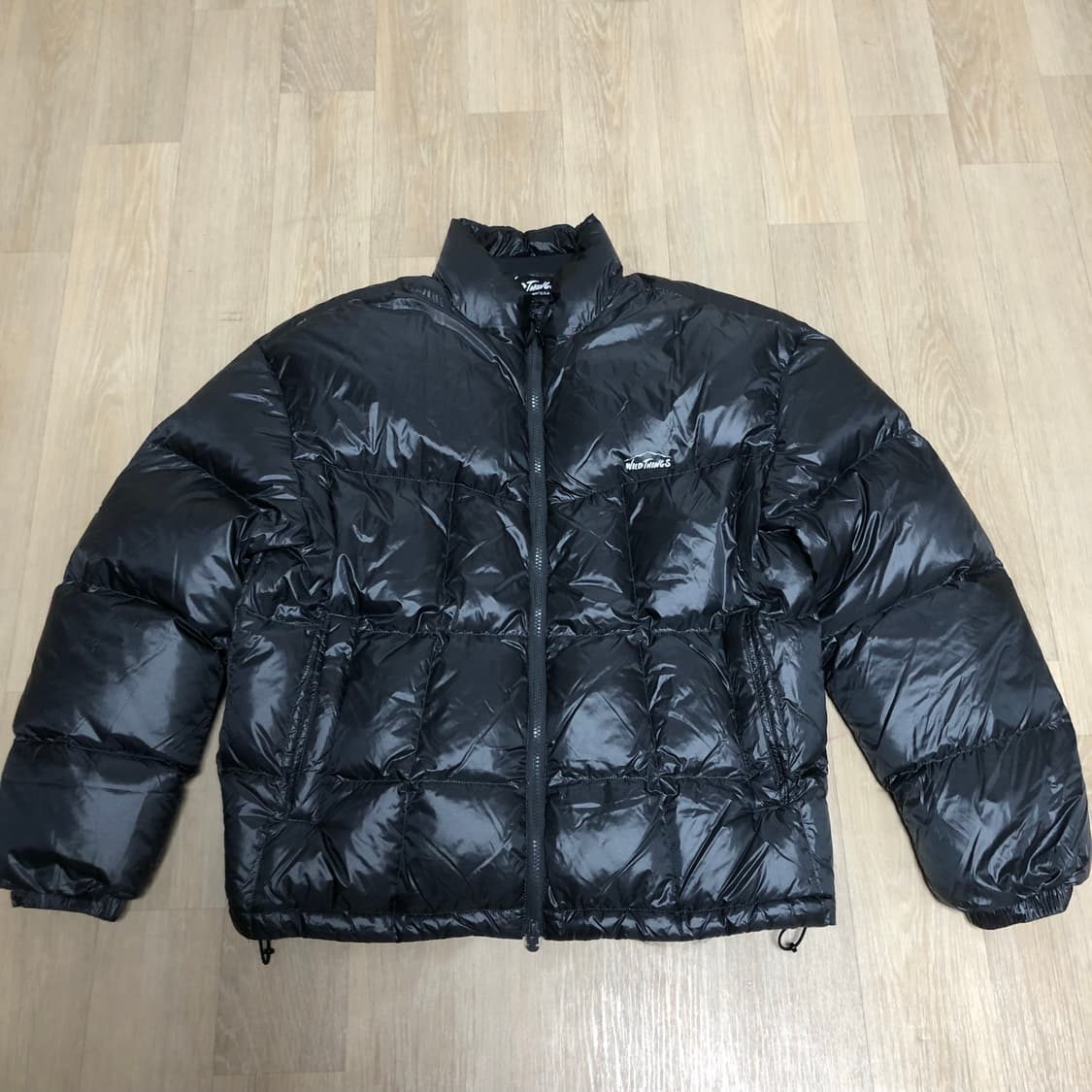 (XL) 와일드 띵스 WILD THINGS 마운틴 필드 다운 푸퍼 차콜 상품이미지1