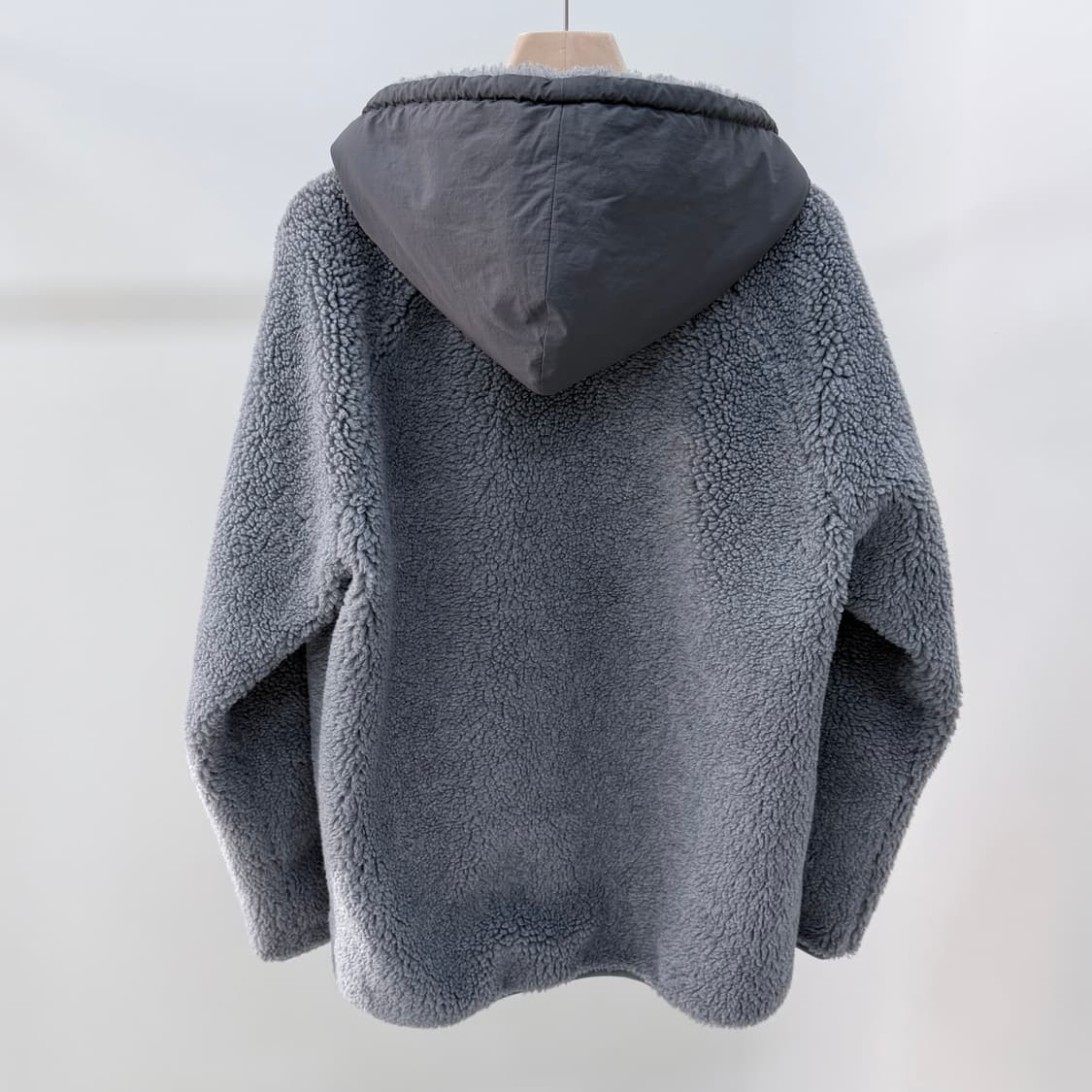 [S+급/52] 펜디 시어링 후리스 후드 자켓 그레이 상품이미지5