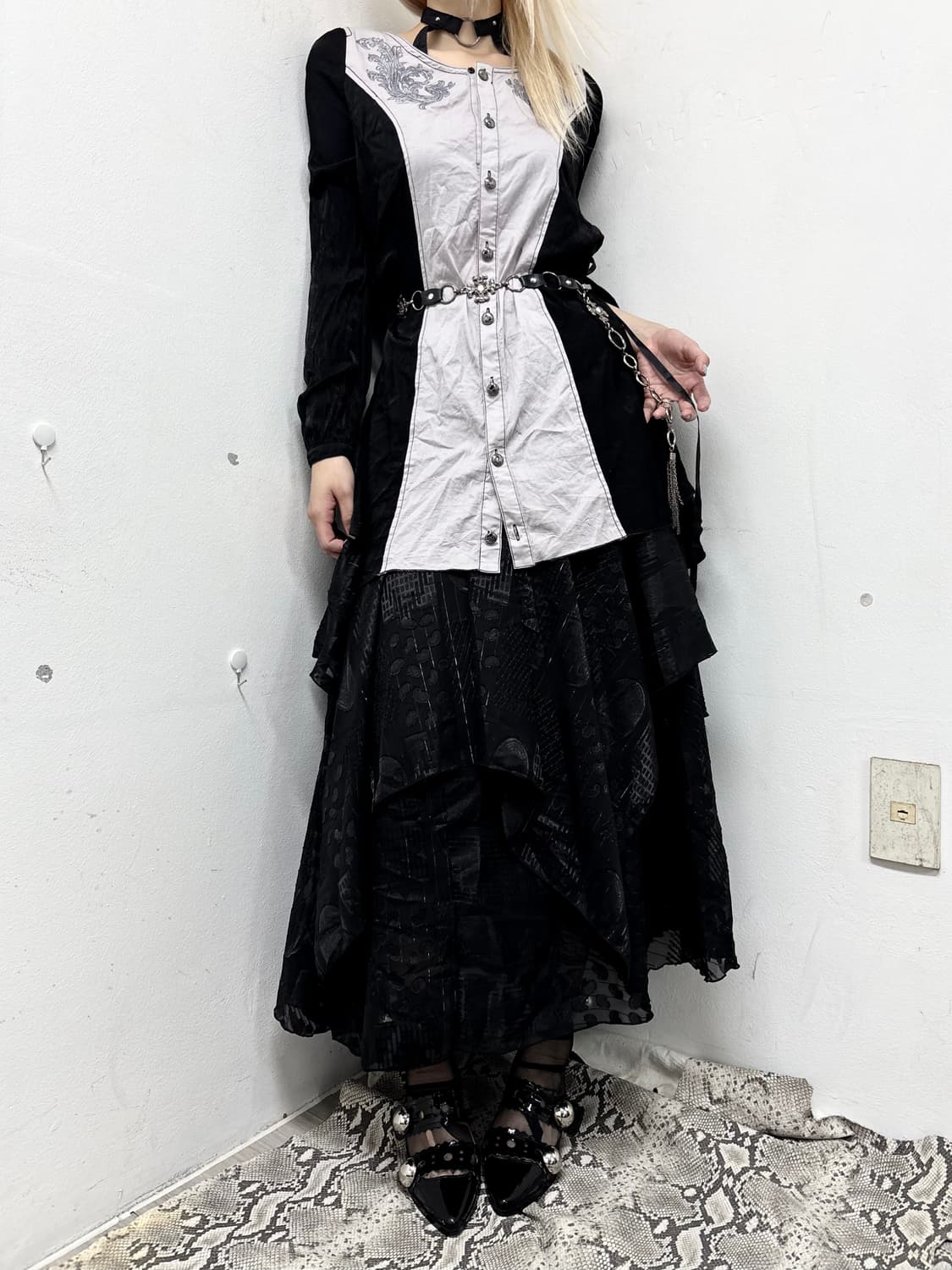 “Algonquins” 00’s Gothic Print Long Shir 상품이미지5