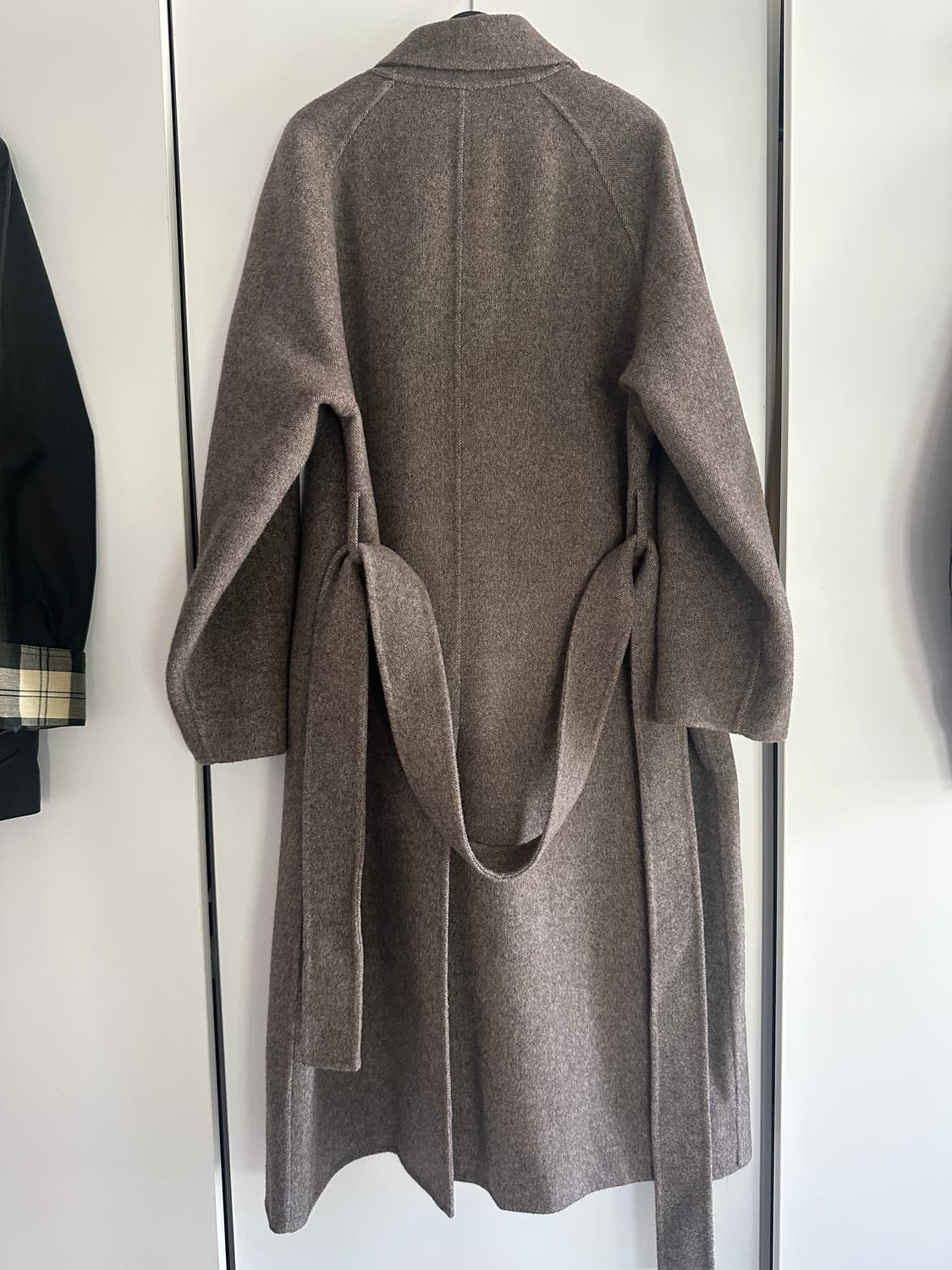 스텝어라운드 핸드메이드 헤링본 코트 상품이미지6