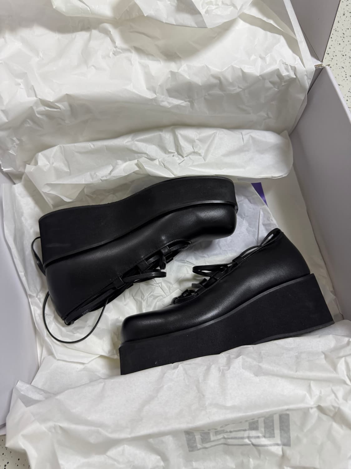 러프넥 605 보니타 블랙 상품이미지3