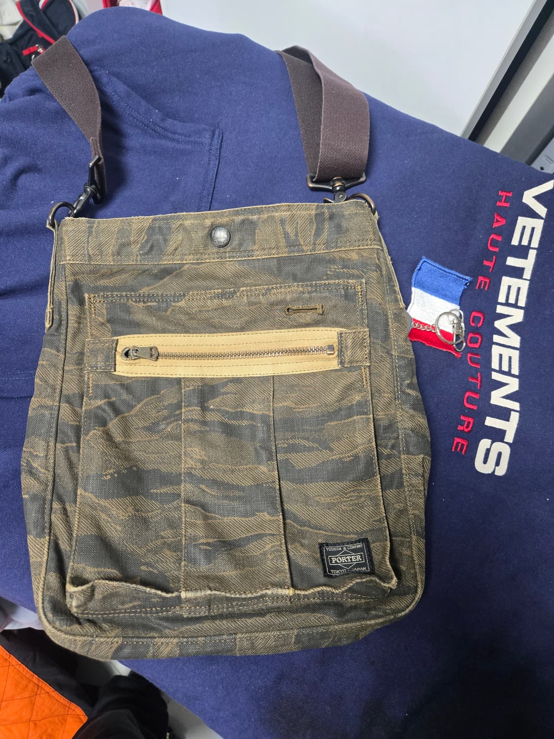요시다 포터 타이거 카모 숄더백 크로스백 70주년 한정판 P92 상품이미지1