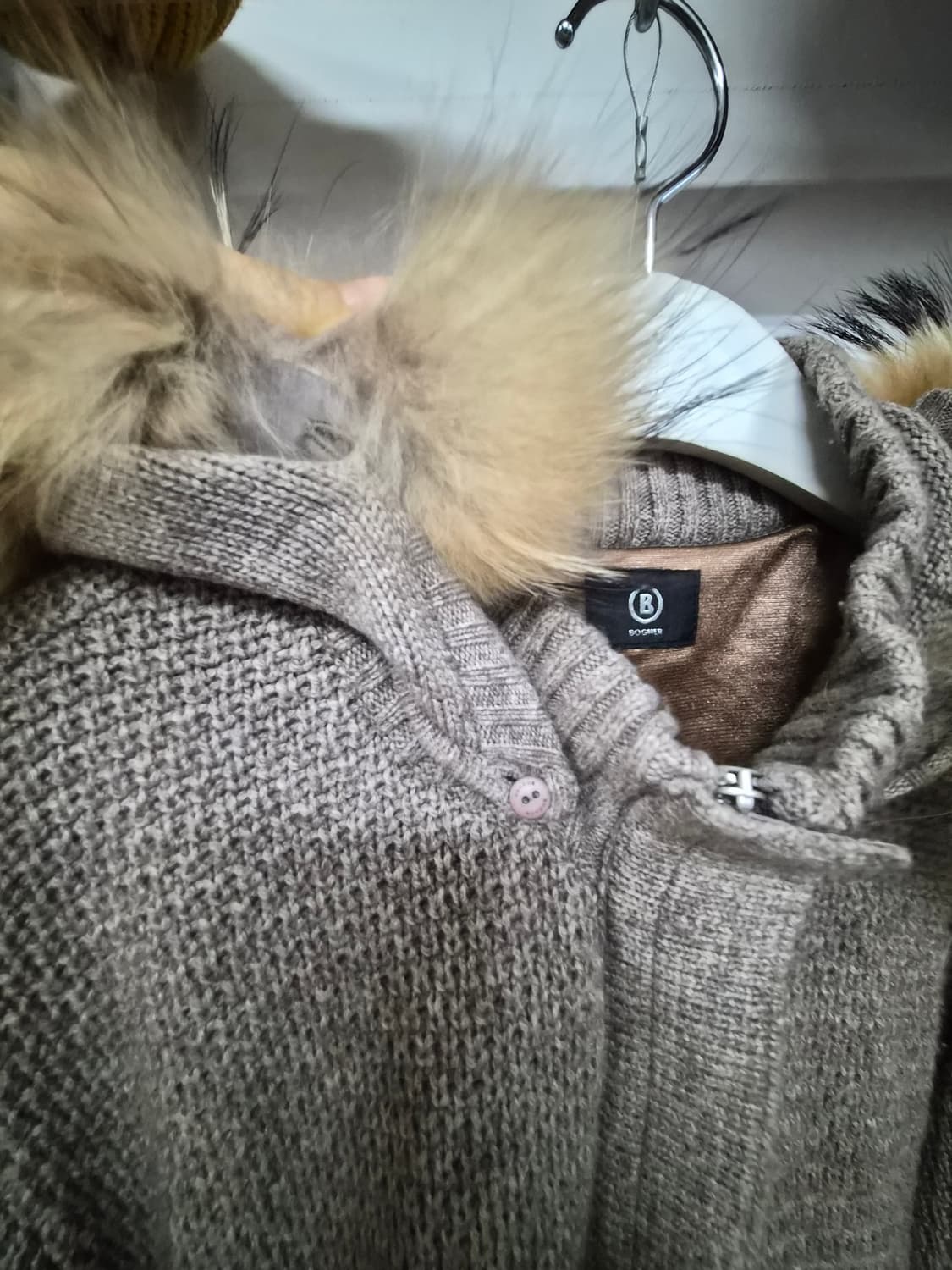 보그너 캐시미어 방풍 후드집업 니트. 후드퍼탈부착가능 상품이미지3