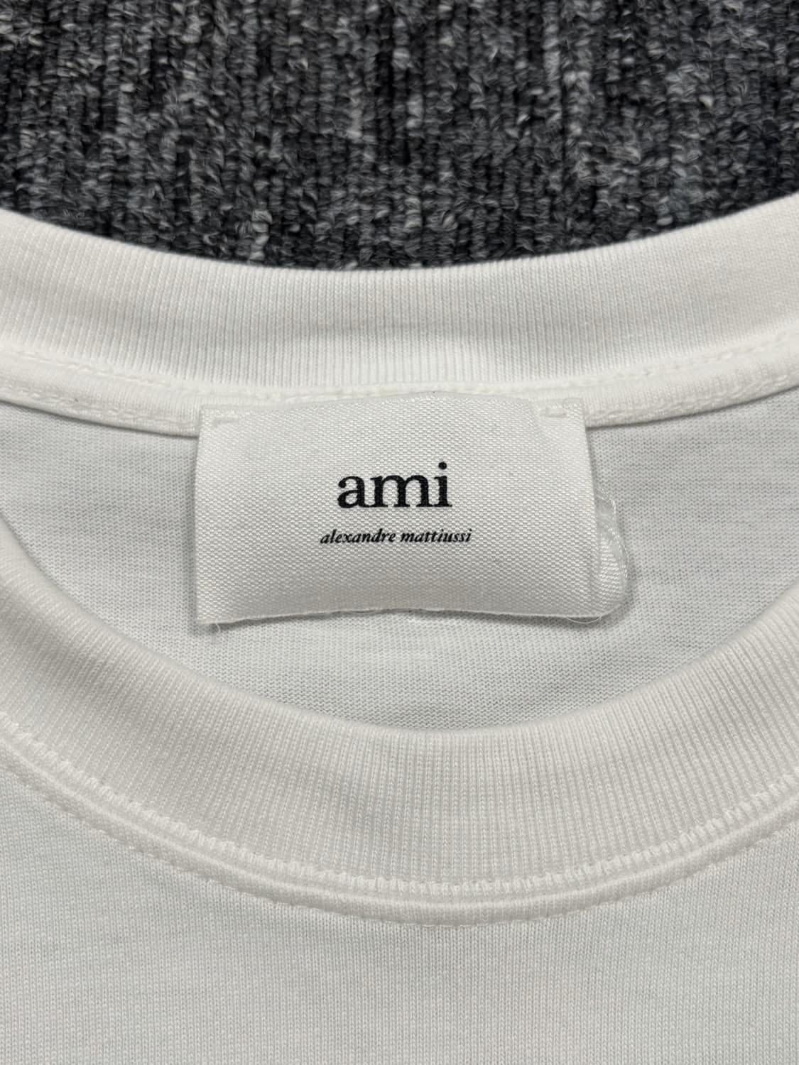 아미 23SS 화이트 스몰로고 반팔  상품이미지5