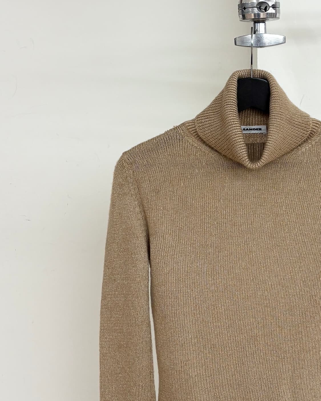 질샌더 브라운 카멜 터틀넥 니트 상품이미지3