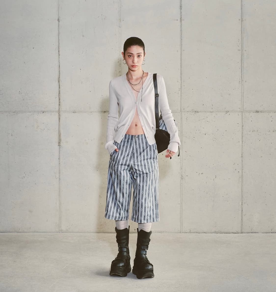 미스치프 V-NECK WOOL KNIT CARDIGAN-LIGHT PIN 상품이미지6