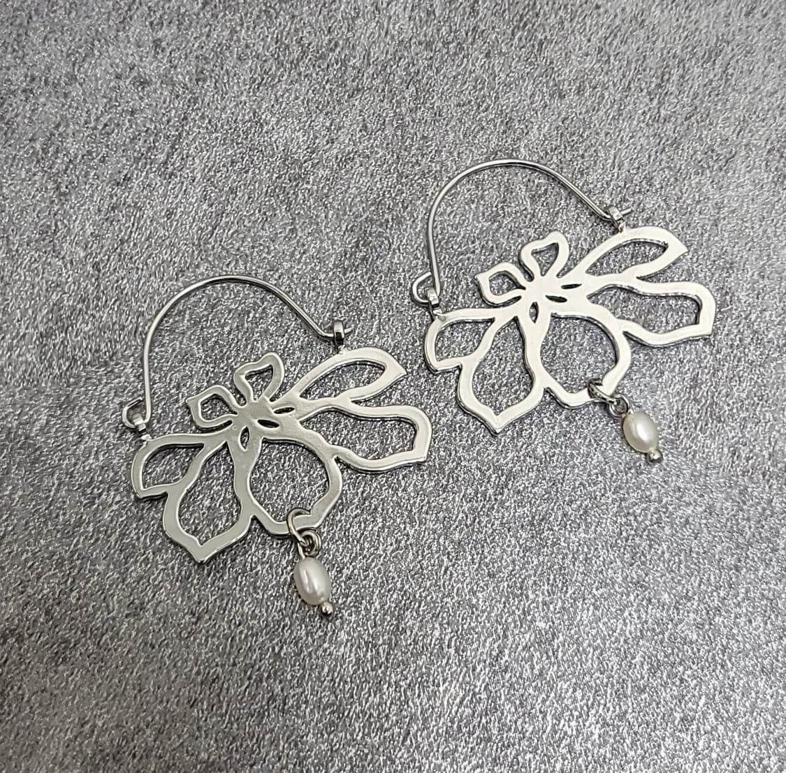 point earrings 상품이미지1