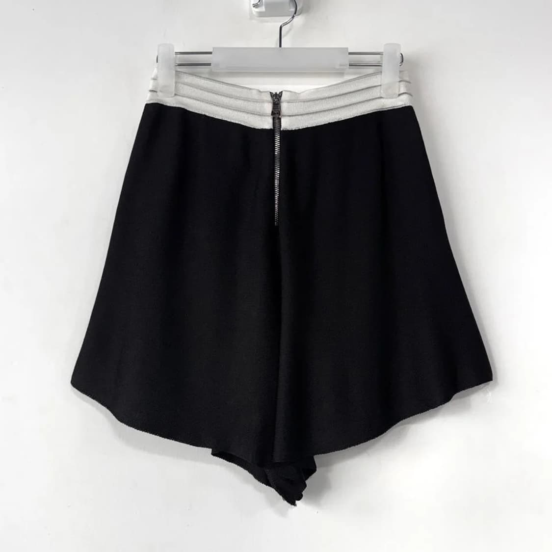 발망 BALMAIN 메탈 로고 버튼 쇼츠 상품이미지7