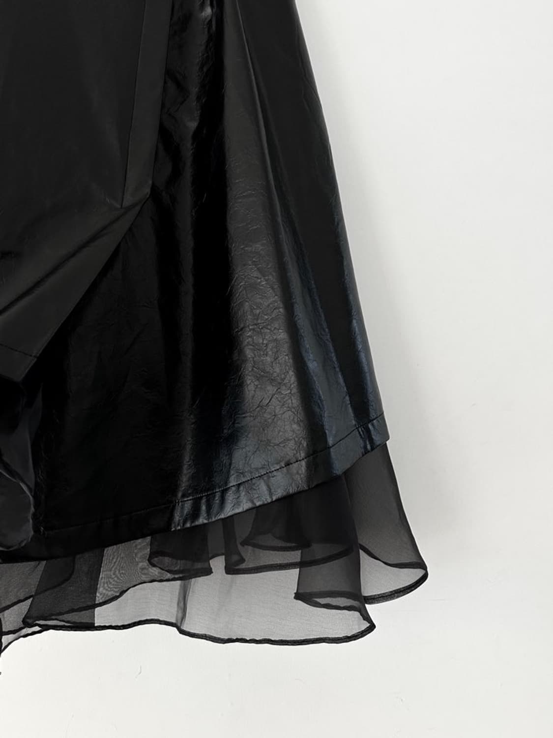 Leather sheer long skirt / black 상품이미지3