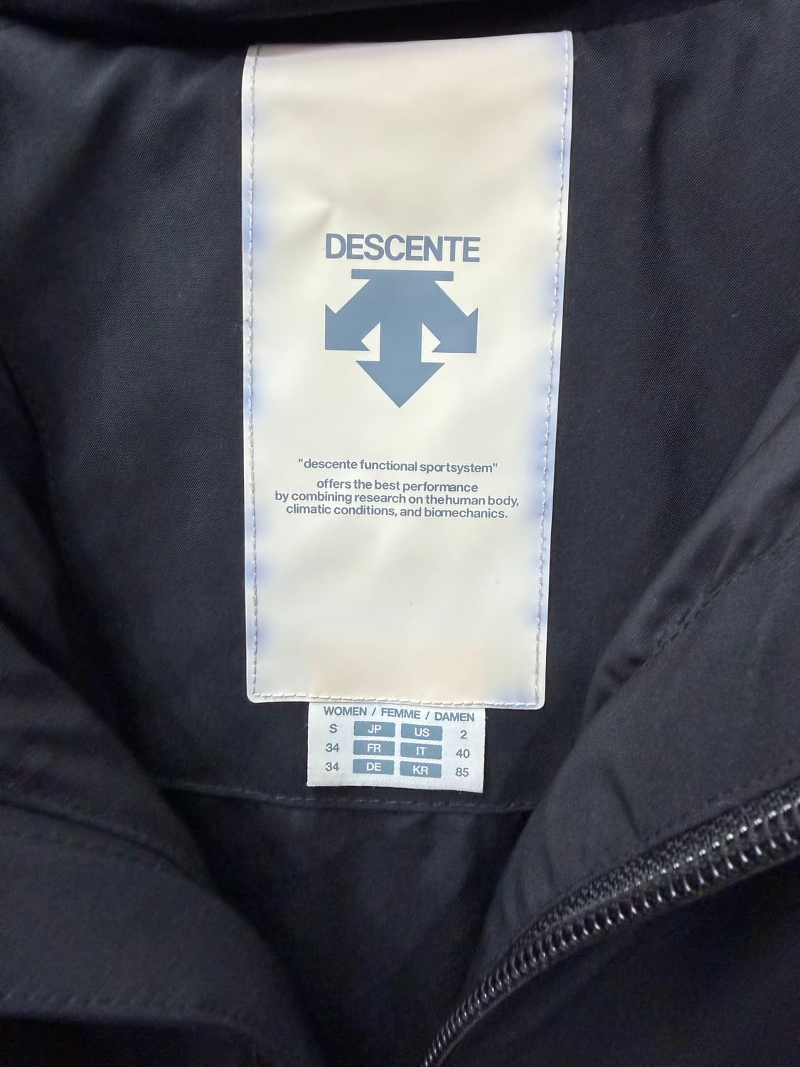 정품) 데상트 여성 블랙 패딩 S 상품이미지7
