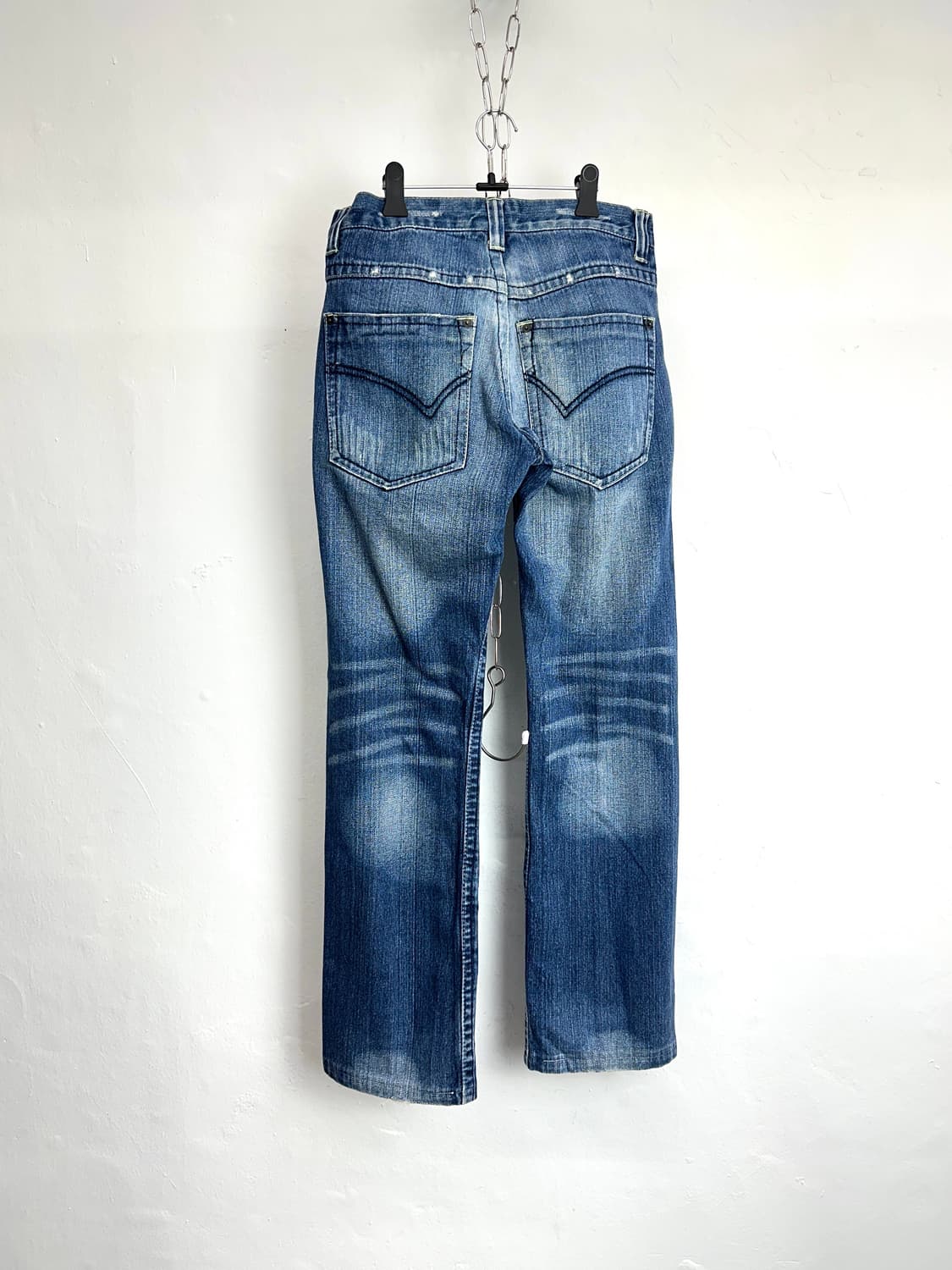Curved Pocket Distressed Denim 상품이미지7