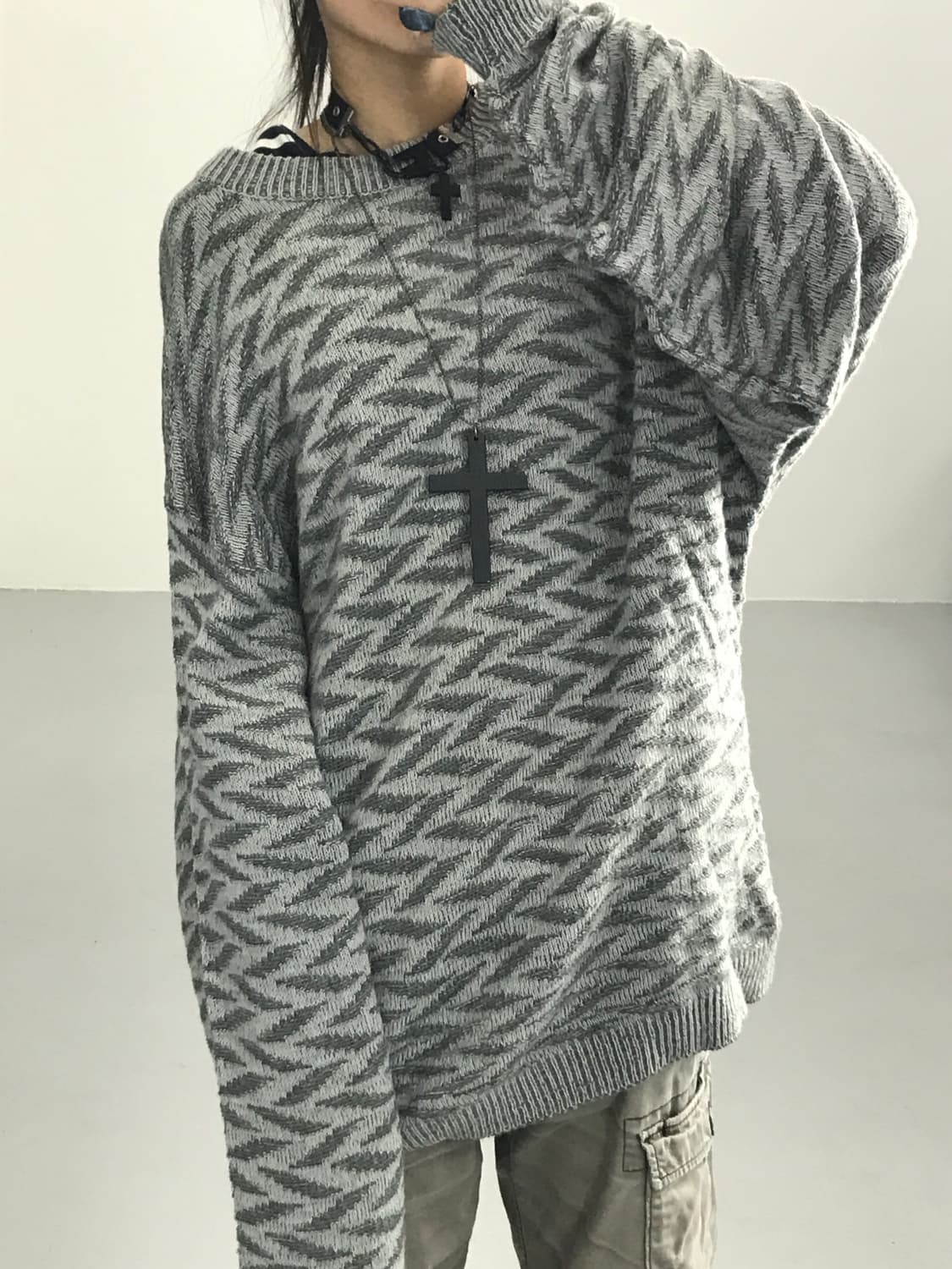 그레이 디테일 롱슬리브 상품이미지3