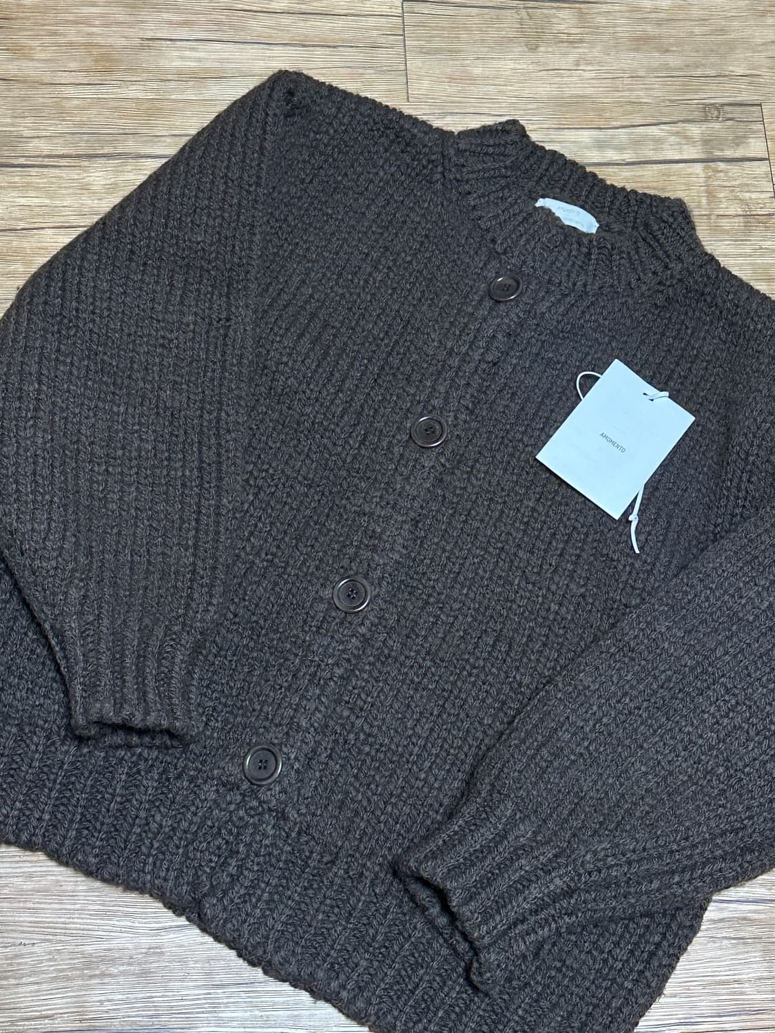 아모멘토 HAND KNITTED CARDIGAN 핸드 니티드 가디건 상품이미지7