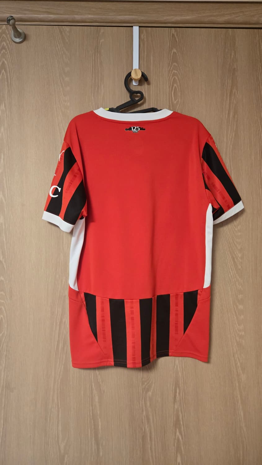 맨유23-24유니폼과 ac밀란 24-25유니폼으로 아무 축구유니폼 교환 상품이미지4