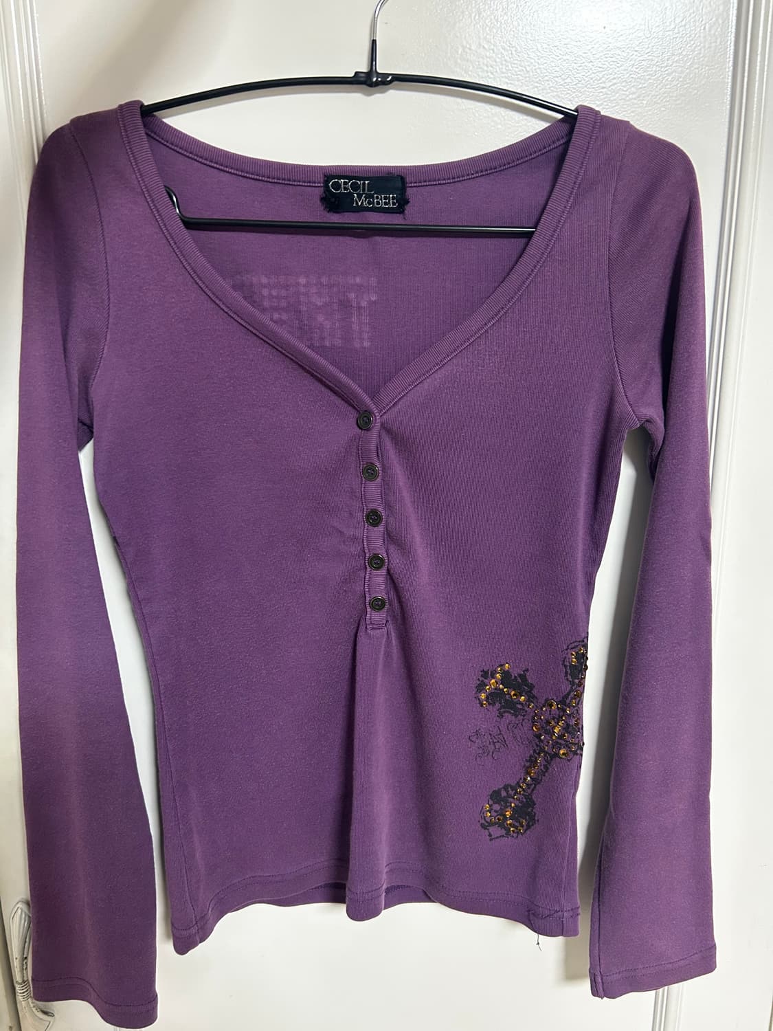 세실맥비 긴팔 버튼 티 상품이미지1