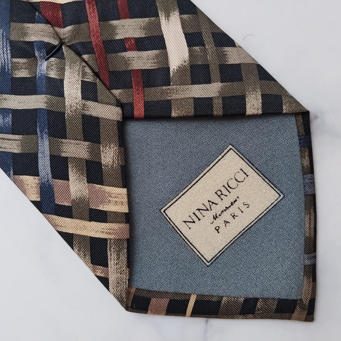 니나리치 실크 블랙 패턴 넥타이 9.5cm A+등급 K1683
 상품이미지10