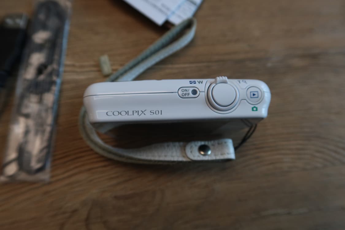 쿨픽스 s01 화이트 (풀박스) 상품이미지3