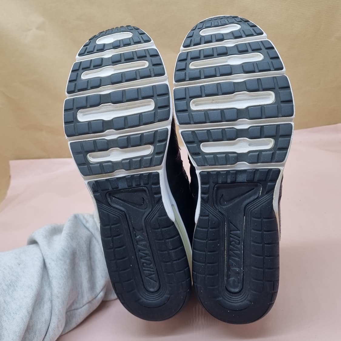 나이키 에어맥스 시퀀트 운동화 250 상품이미지3