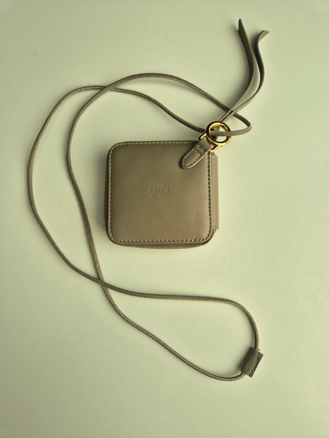 펜디 큐브 코인지갑 상품이미지7