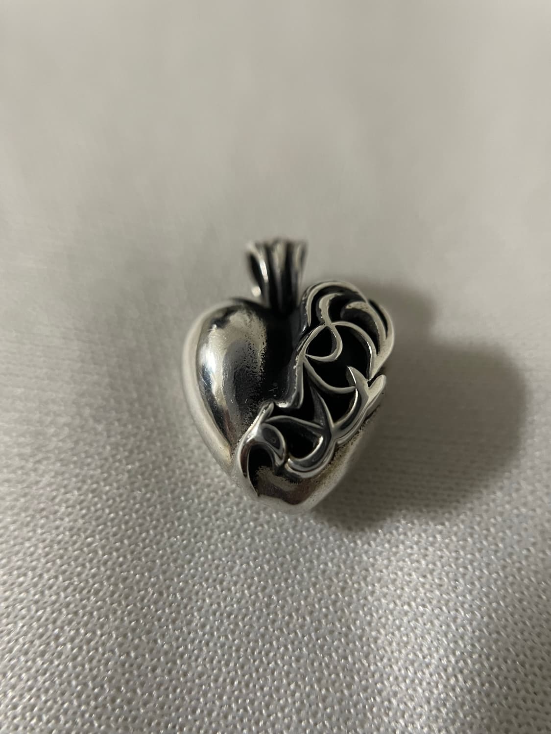 크롬하츠 라스베가스 익스클루시브 하트 펜던트 상품이미지1