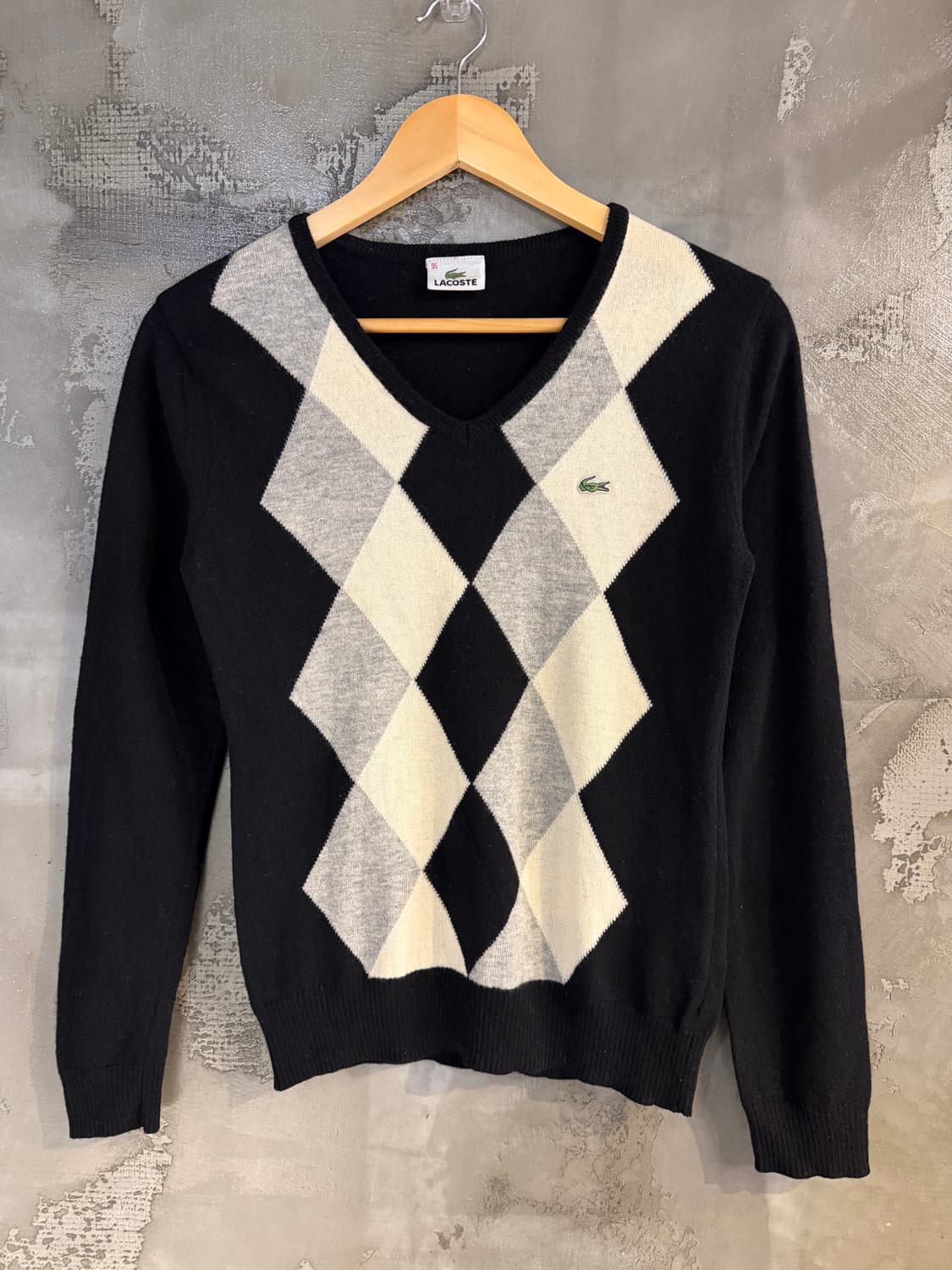 라코스테 브이넥 블랙니트 95 상품이미지1