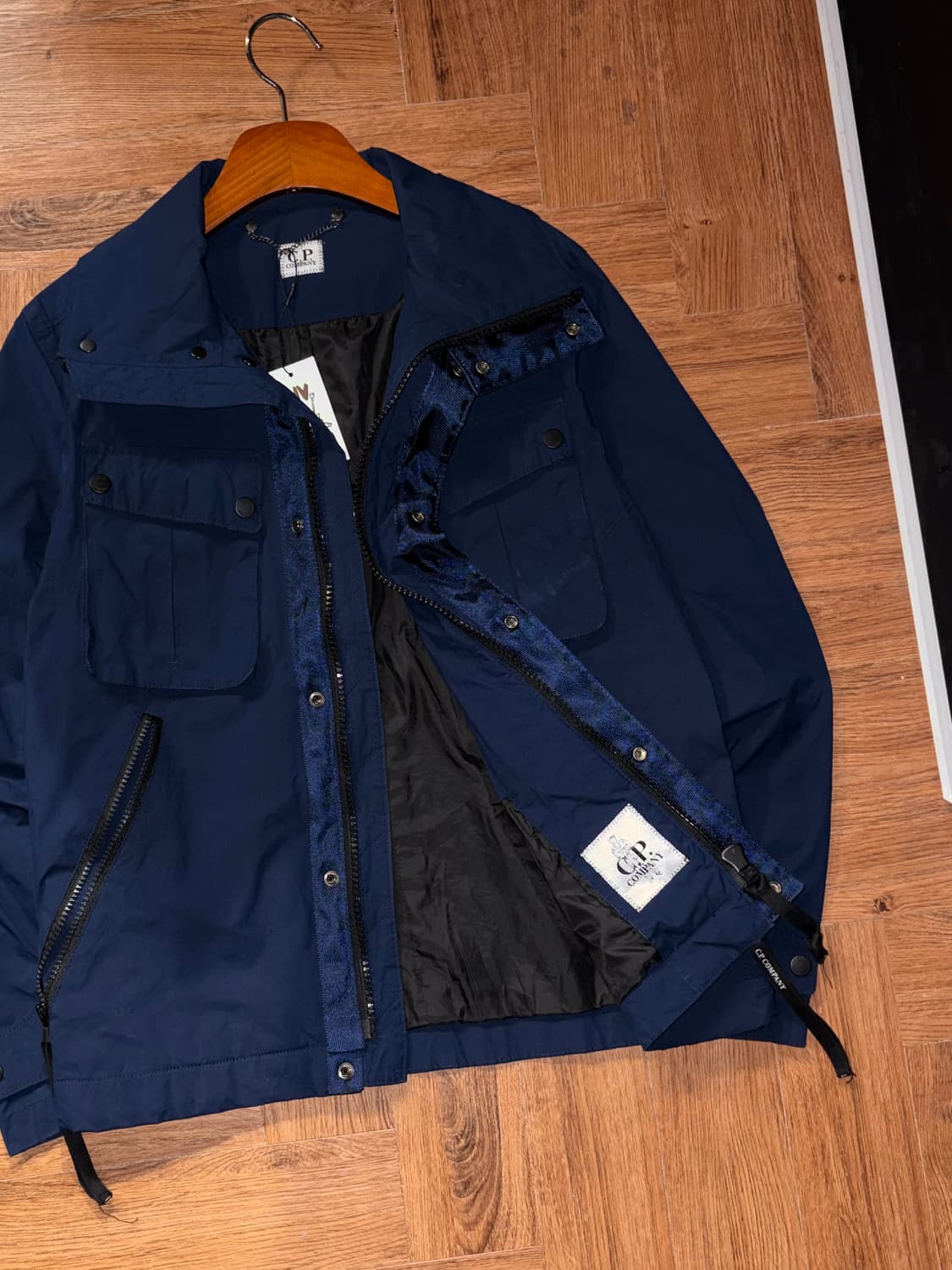 C.P. 컴퍼니 테크 바람막이 상품이미지1