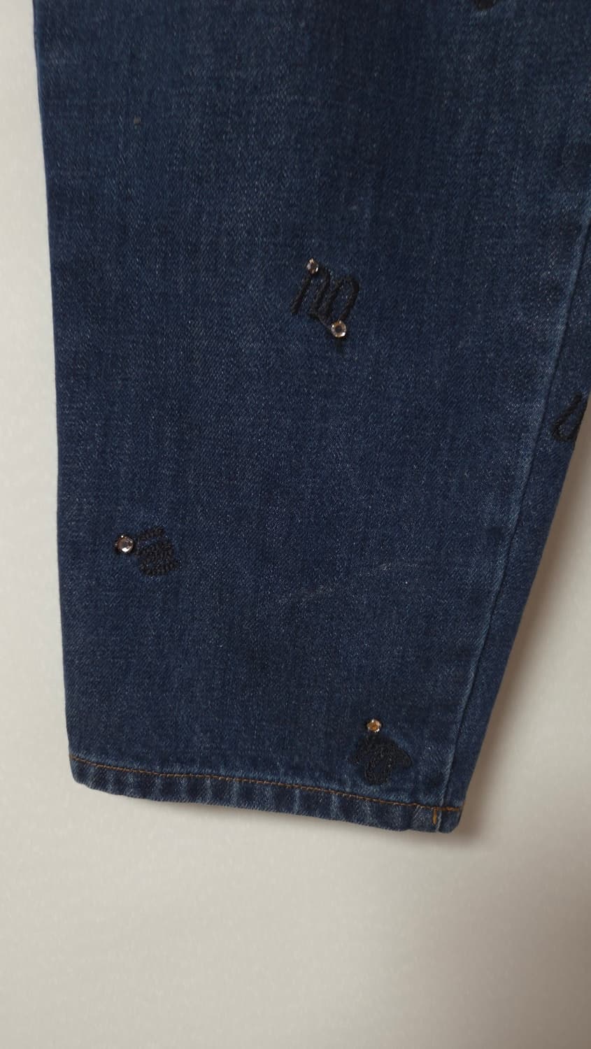 한섬 마인 2022 자수 로고 패턴 데님 팬츠 64-94 상품이미지5