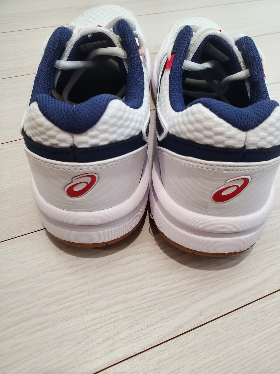 새상품급)아식스 운동화 CF 112433201-102 배구 배드민턴 탁구 상품이미지5