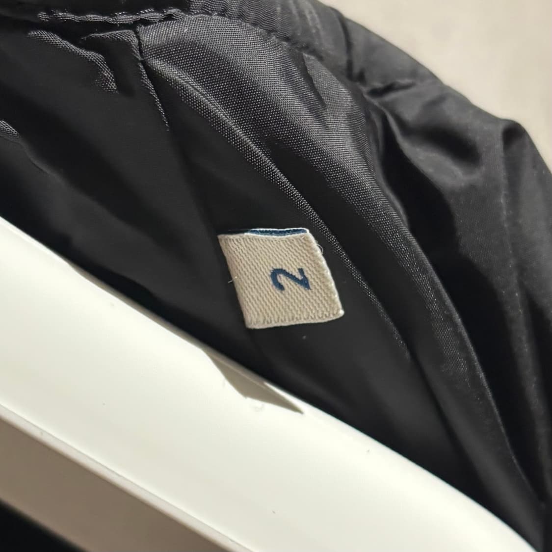 (2) 몽클레어 아미오 경량패딩  상품이미지4