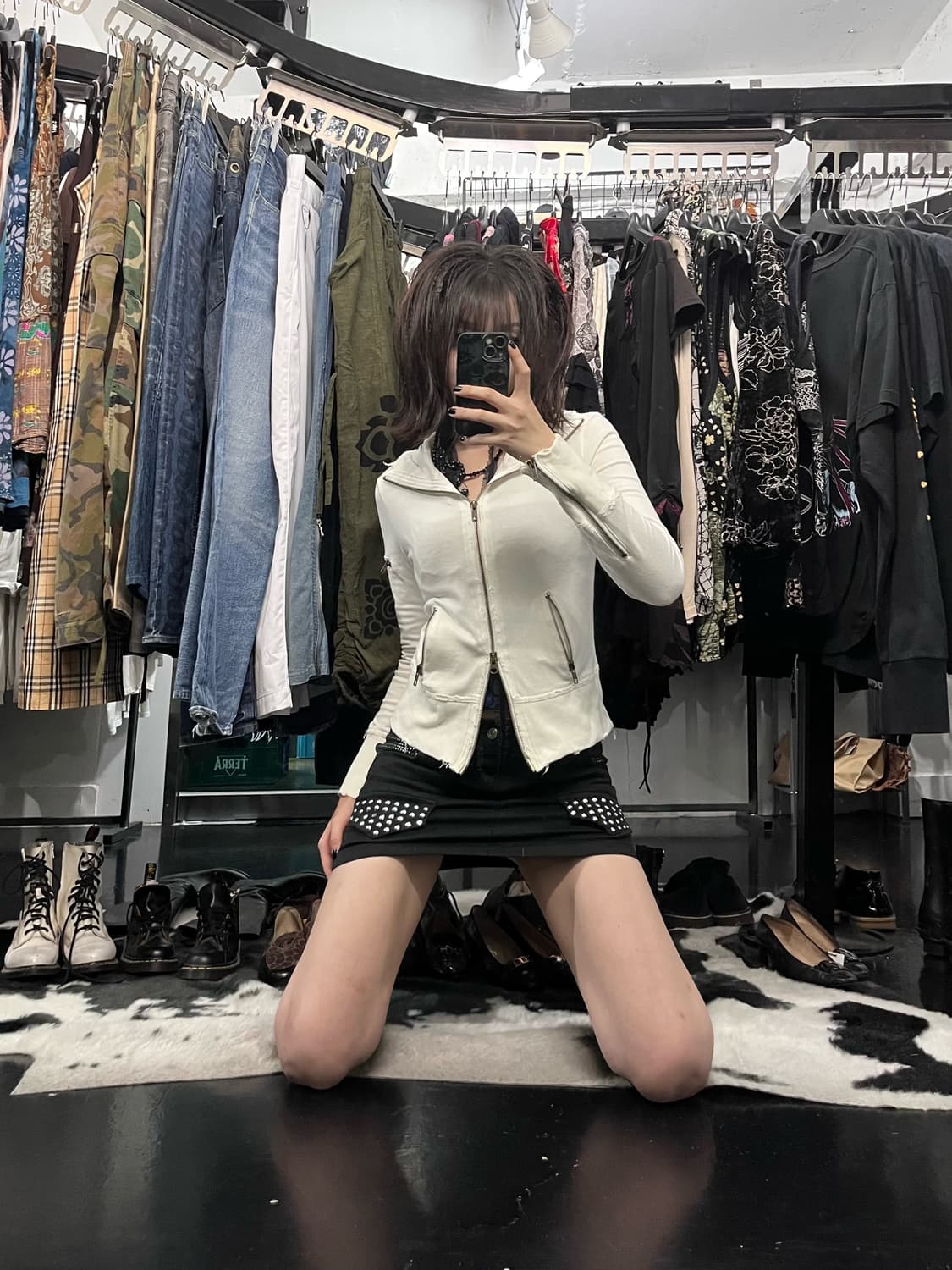 지퍼 포인트 투웨이 슬림핏 후드집업 상품이미지1