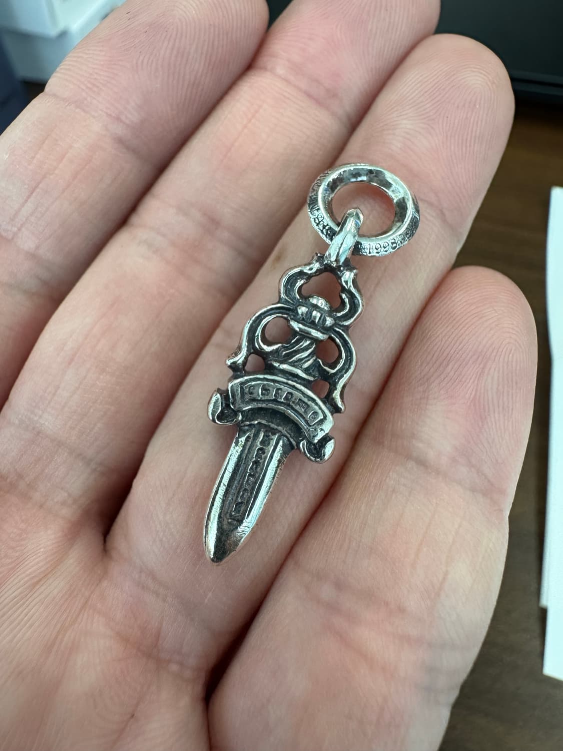 크롬하츠 5대거 펜던트 참 실버 새상품 상품이미지2