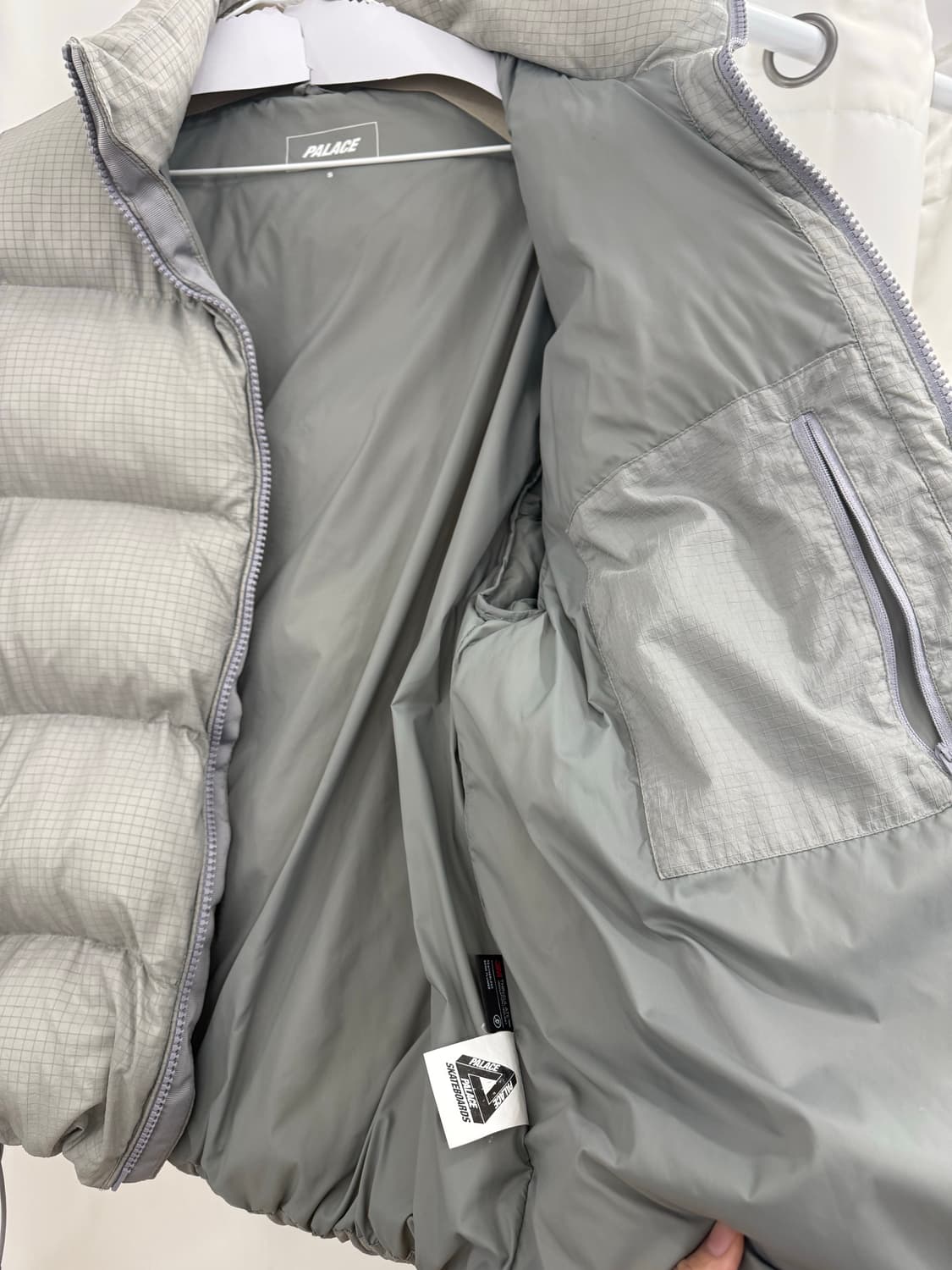 팔라스 립스탑 푸파 콘크리트 그레이 패딩 24FW S 상품이미지6