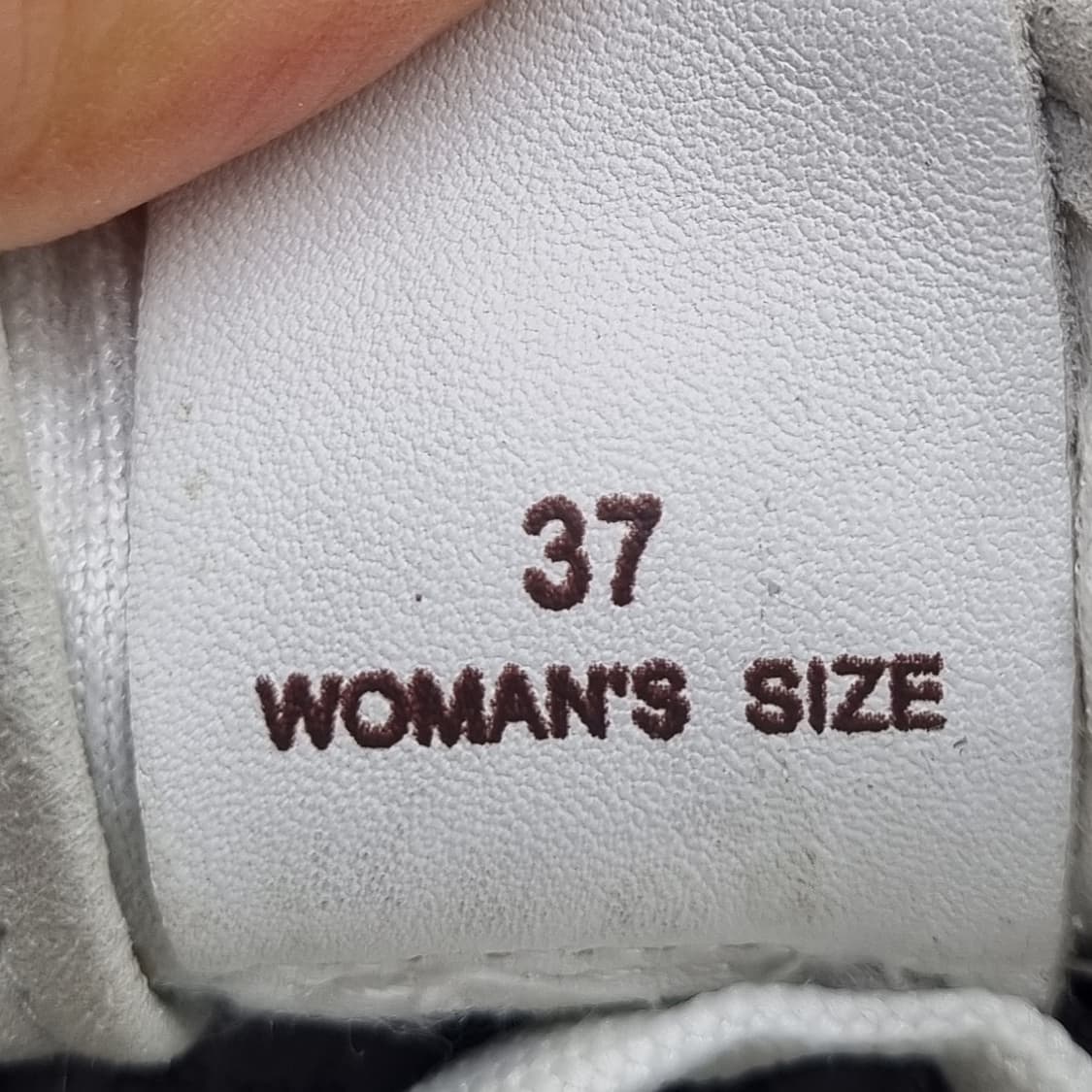 로에베 여성운동화235 상품이미지6