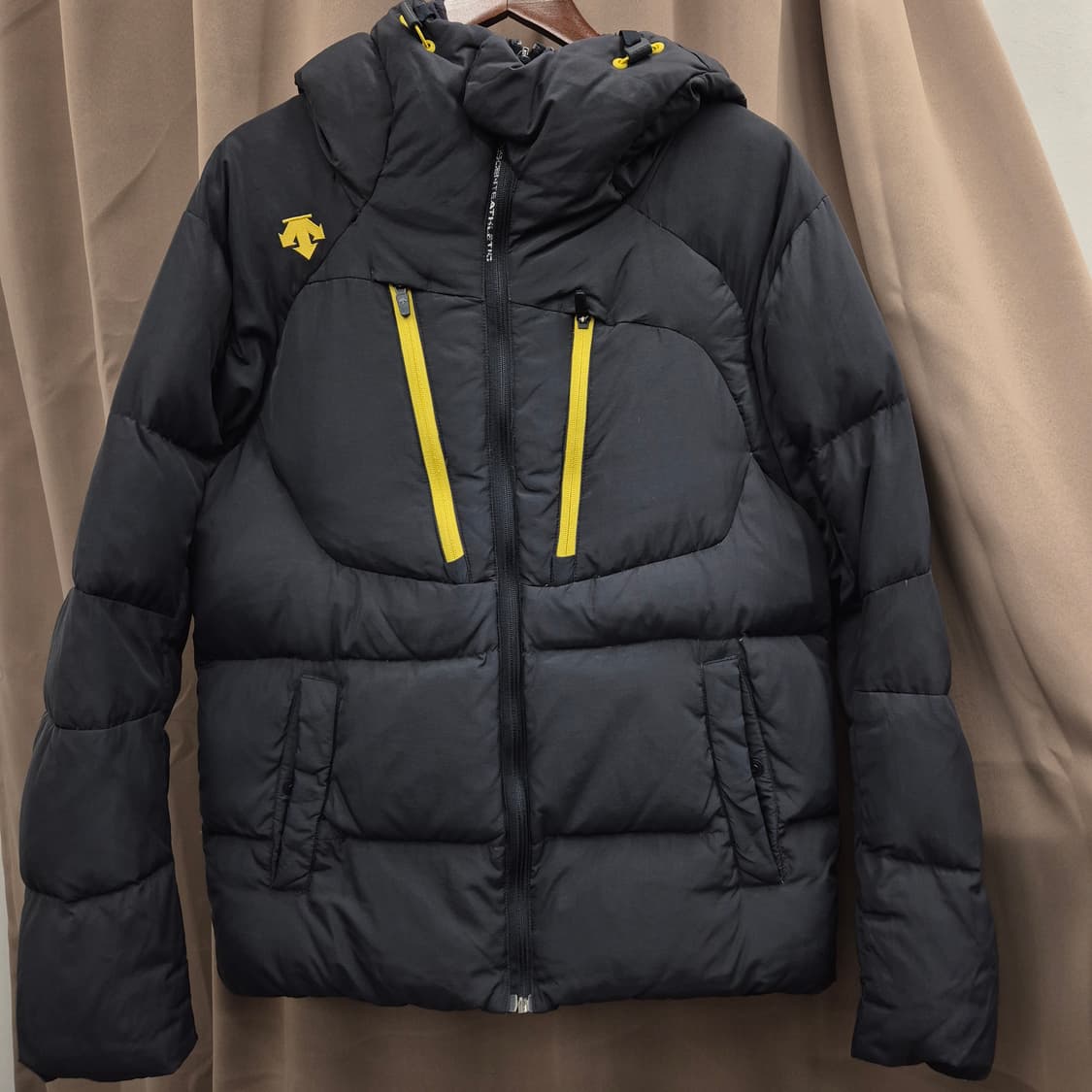 데상트 다운 패딩 100 상품이미지1