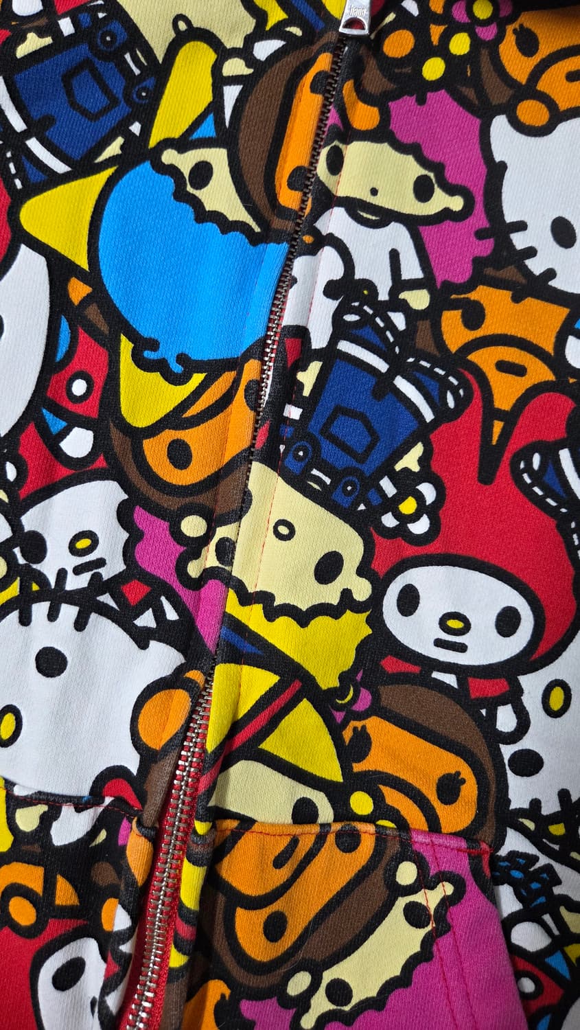 산리오 콜라보 베이프 후드집업 상품이미지4