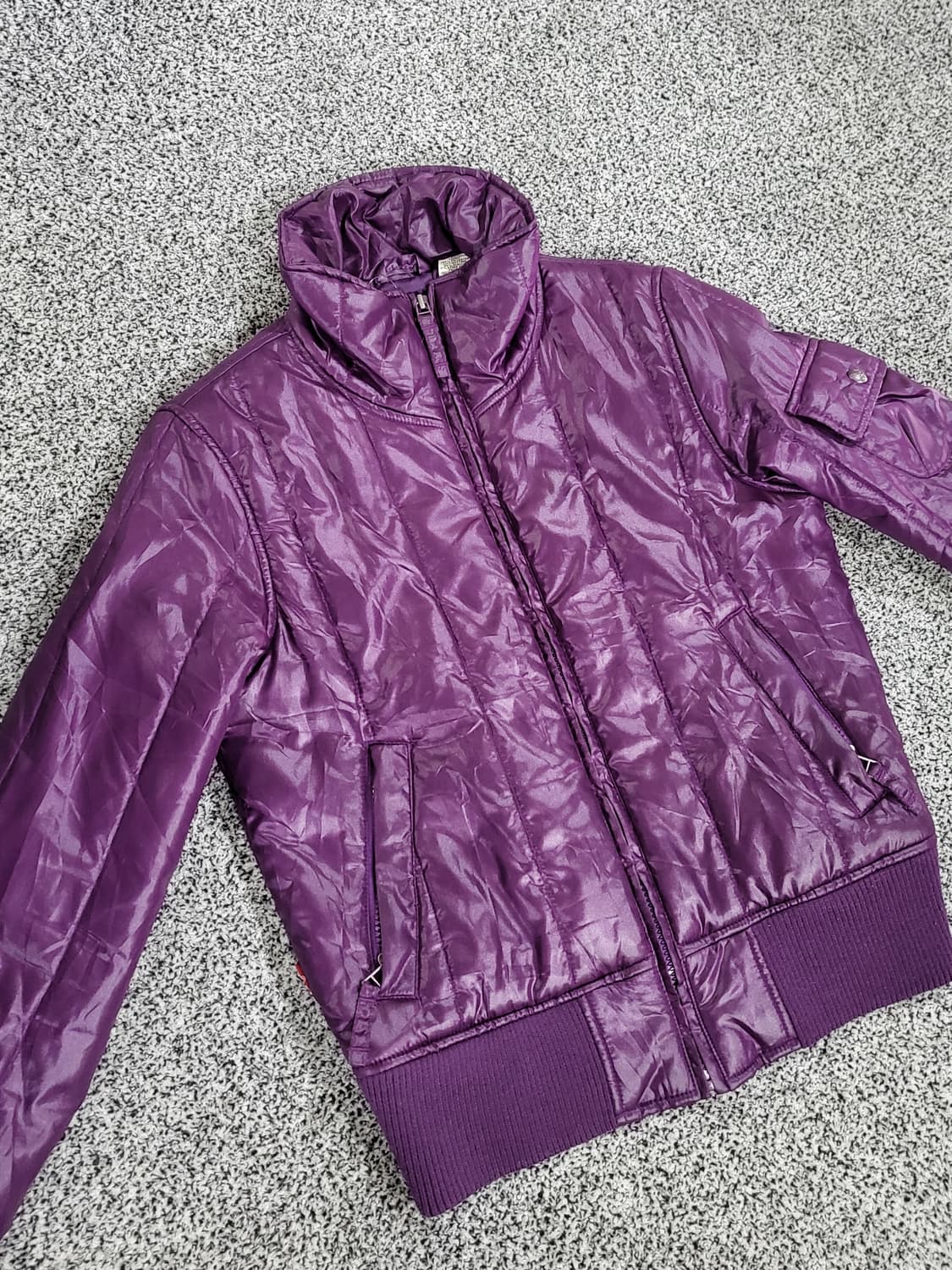 리바이스 퍼플 퀼팅 점퍼 상품이미지1