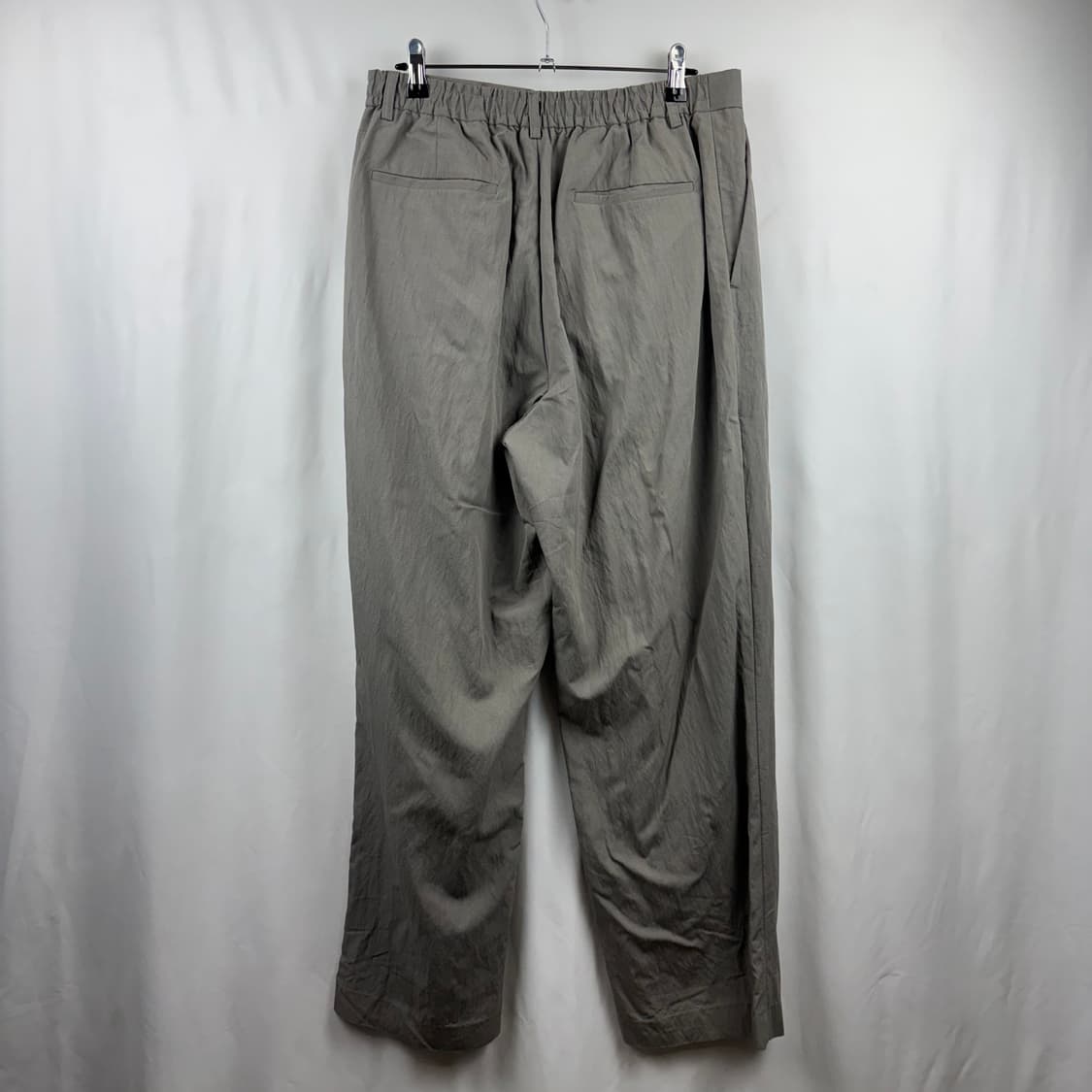 (L) 르마드 나일론 원턱 밴딩 팬츠 샌드그레이 상품이미지4