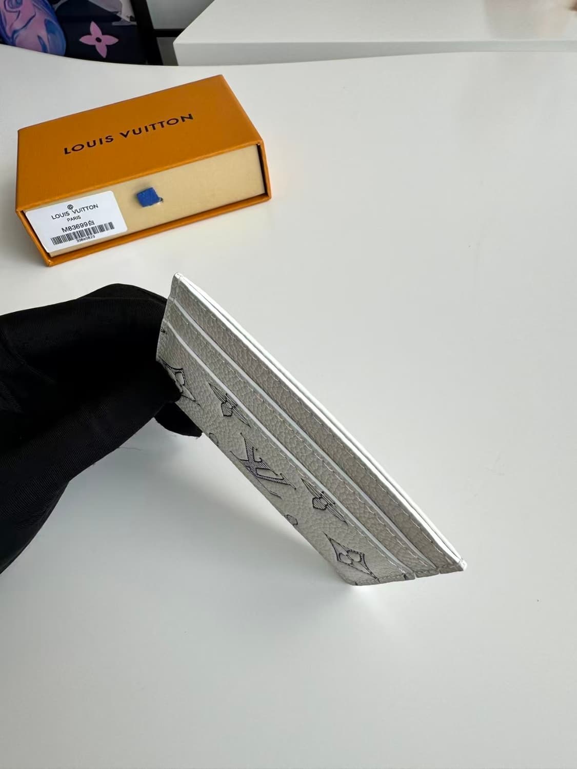 루이비통 더블 카드 홀더 화이트 상품이미지5