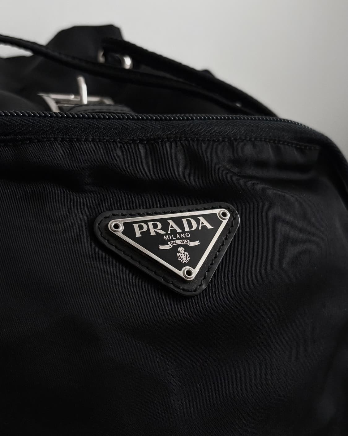 PRADA 프라다 삼각 플레이트 원포켓 백팩 상품이미지9