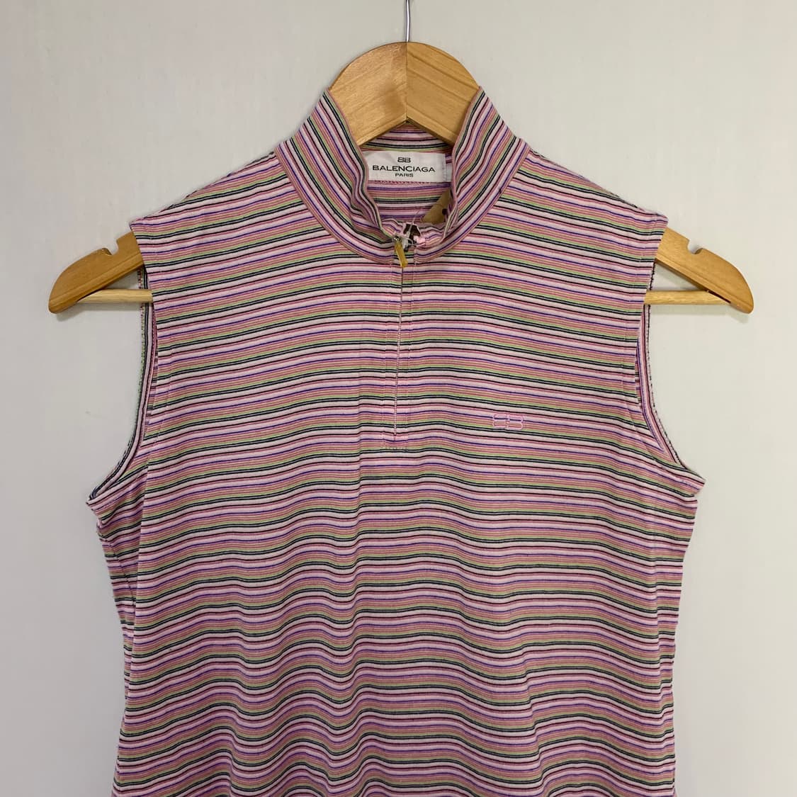 발렌시아가 y2k 모크넥 스트라이프 반집업 슬리브리스 나시탑 빈티지 핑크 상품이미지3